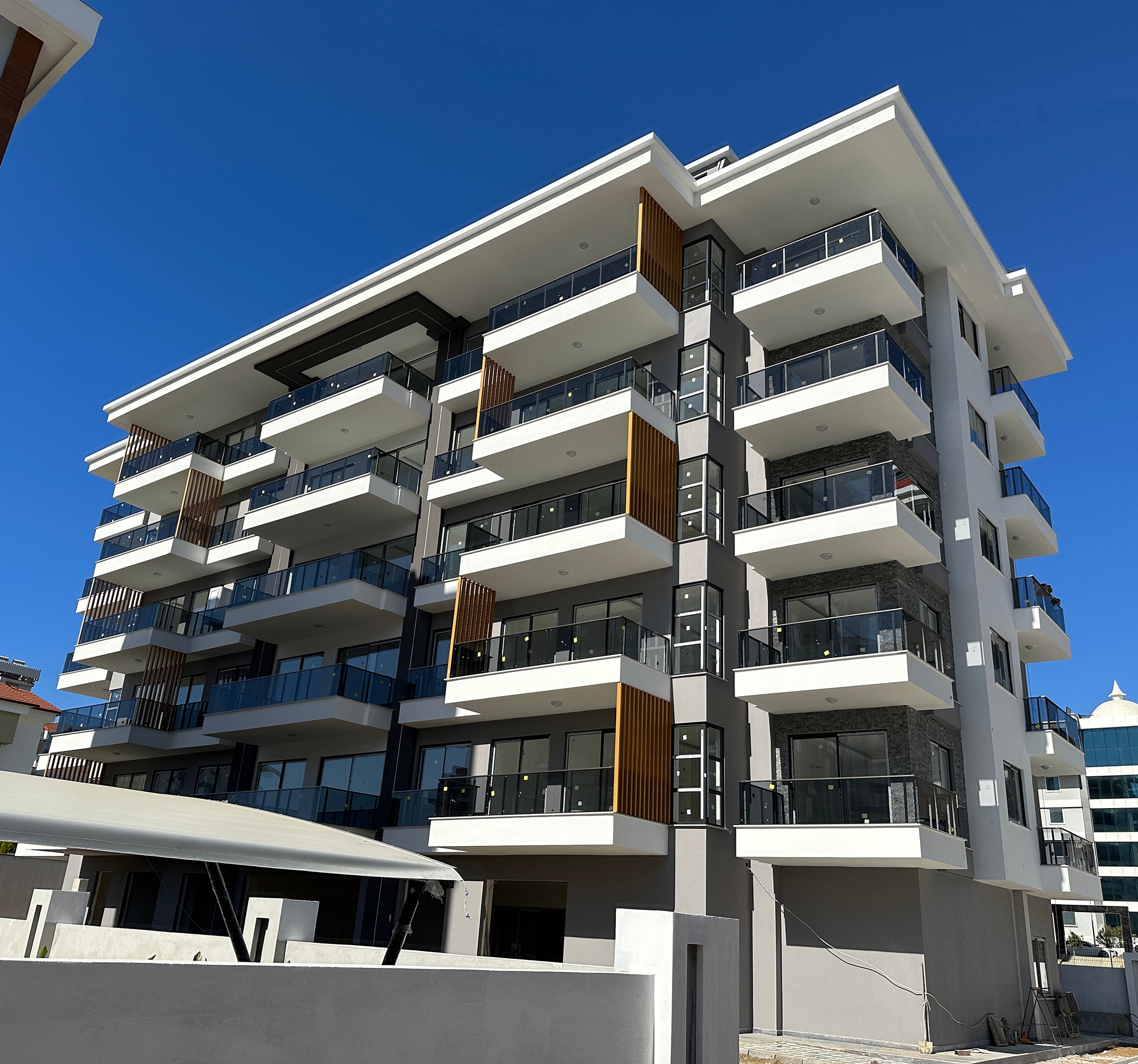 Stunning 1+1 Apartment with Sea and Mountain Views, Alanya-Kestel