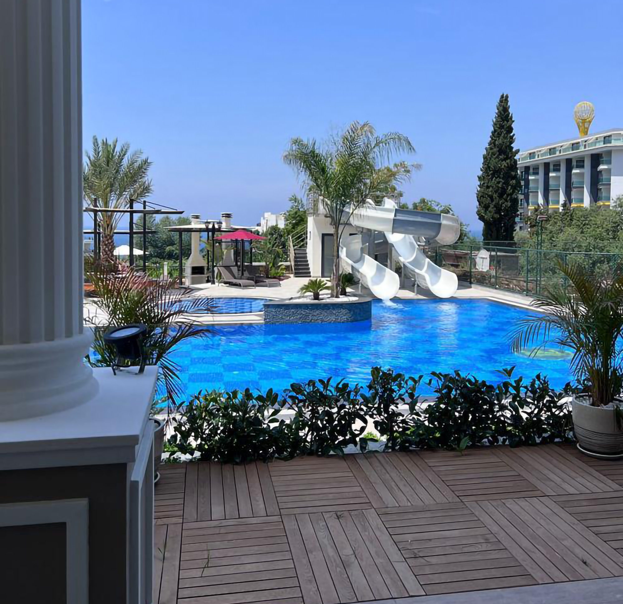 Luksus 2+1 Lejlighed med Hav- og Bjergudsigt i Kargicak, Alanya