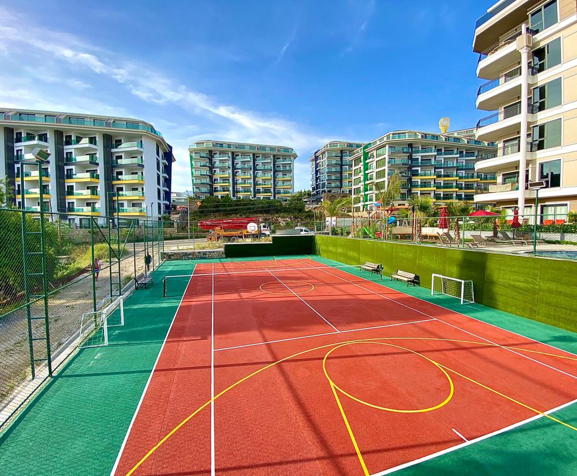 Luksus 2+1 Lejlighed med Hav- og Bjergudsigt i Kargicak, Alanya