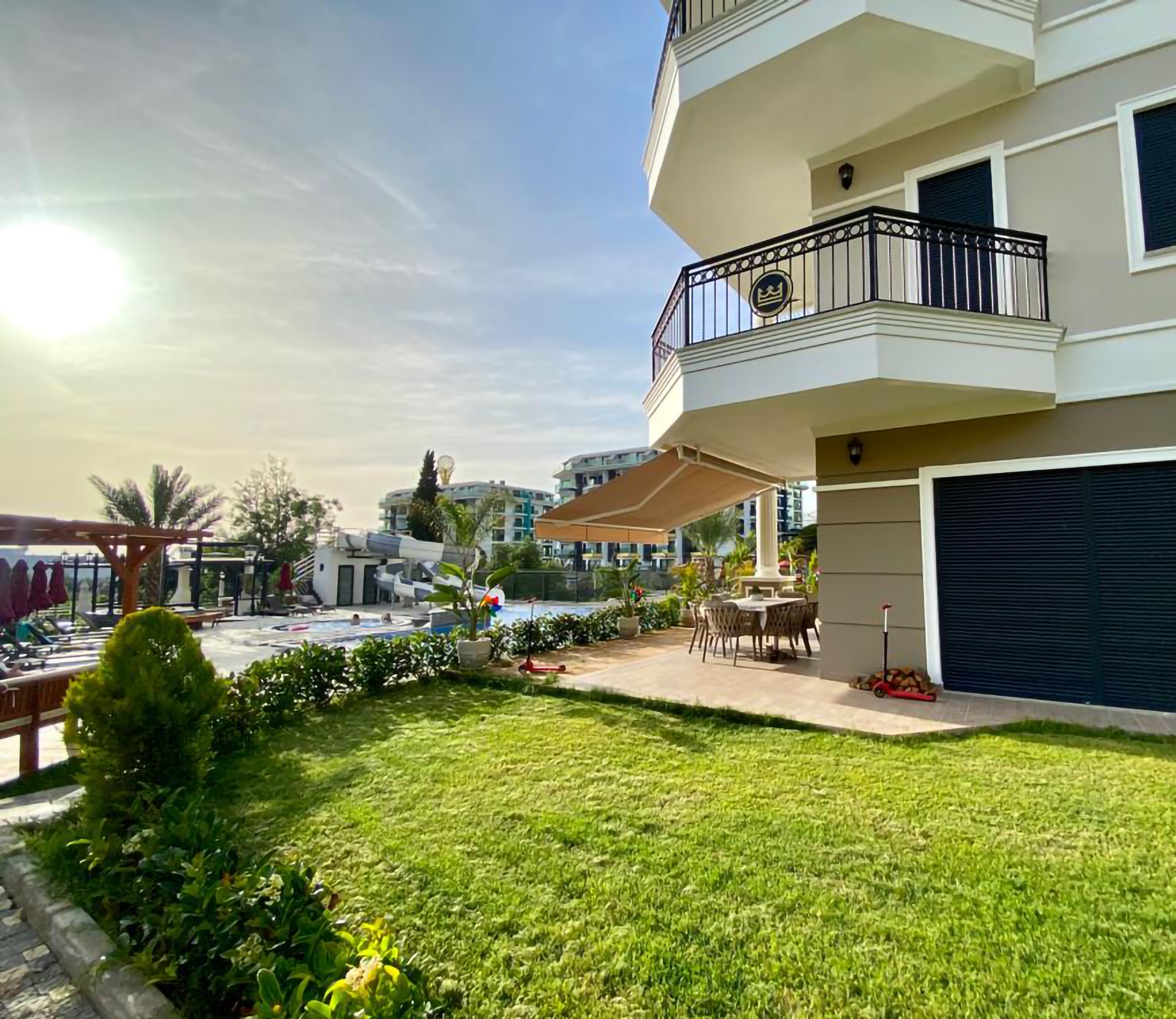 Luksus 2+1 Lejlighed med Hav- og Bjergudsigt i Kargicak, Alanya