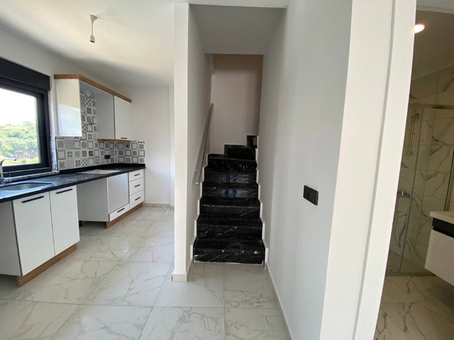 Luxuriöses 2+1 Apartment mit Bergblick in Alanya