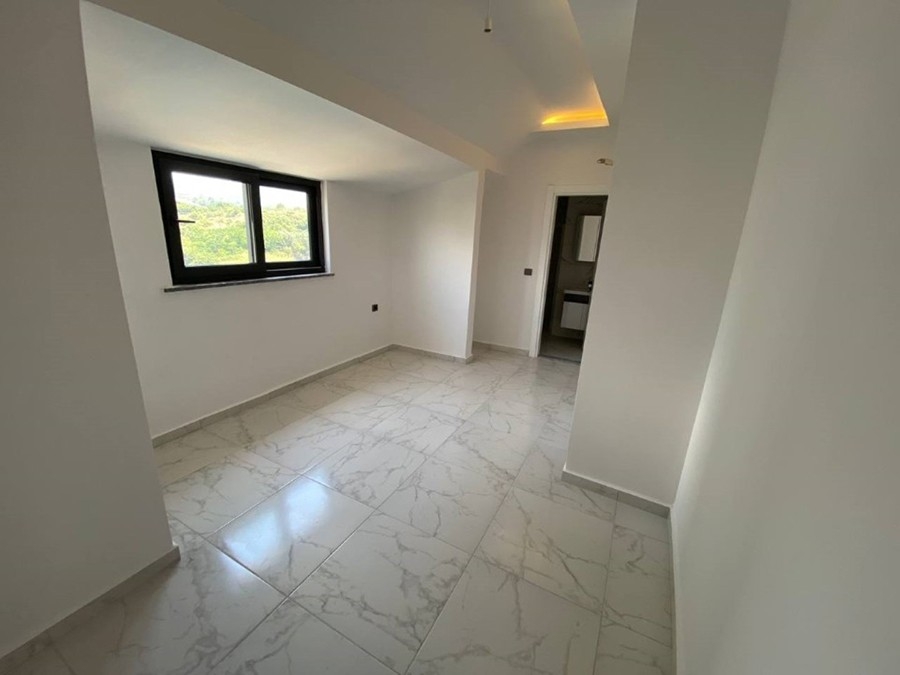 Luxuriöses 2+1 Apartment mit Bergblick in Alanya