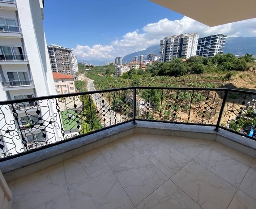 Luxuriöses 2+1 Apartment mit Bergblick in Alanya