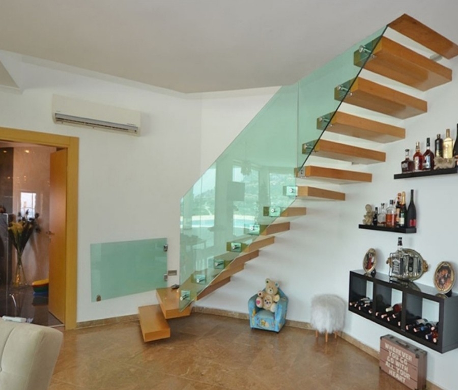 Massively furnished villa for sale in Alanya