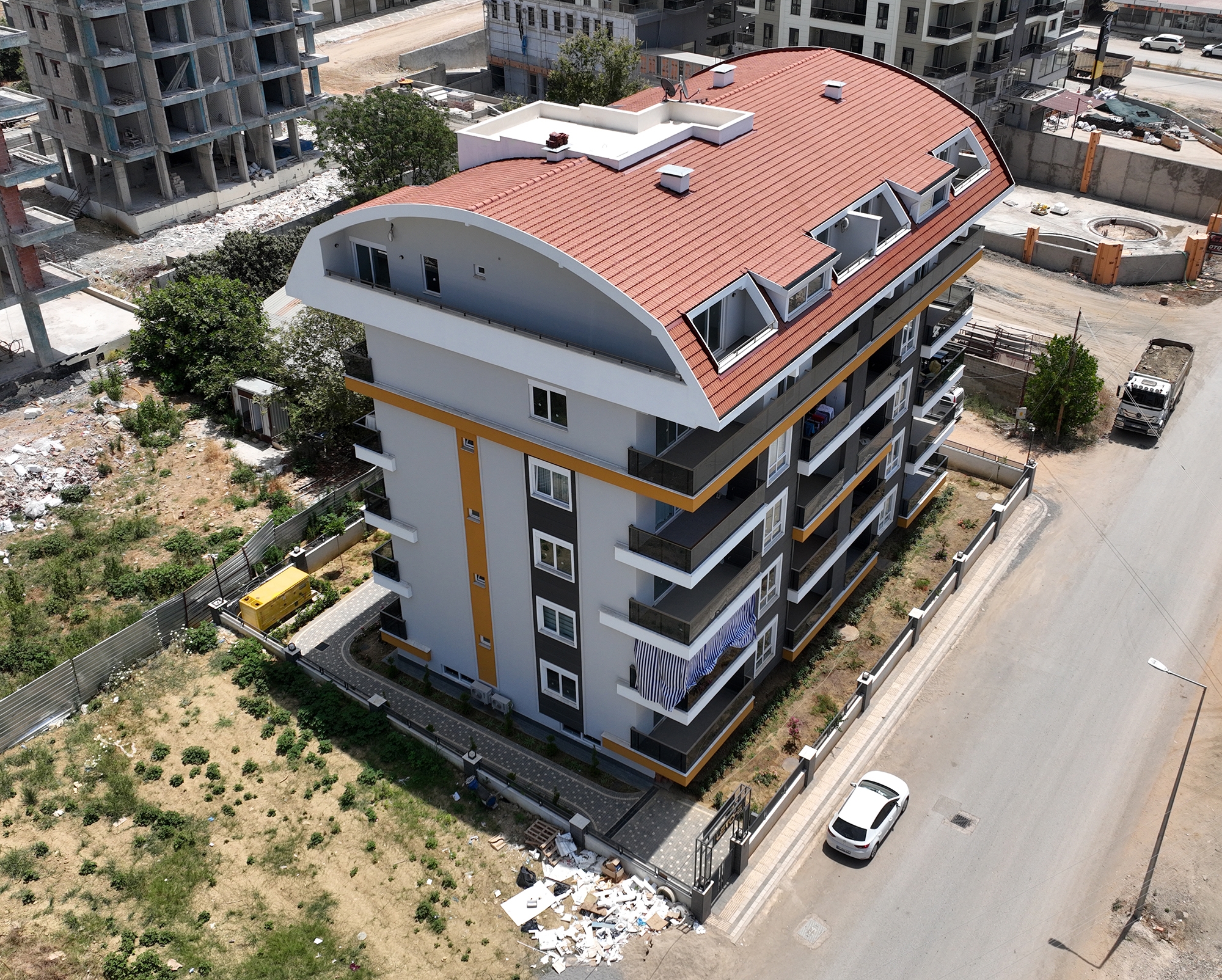 Luxury 1+1 Apartment with Mountain View in Mahmutlar