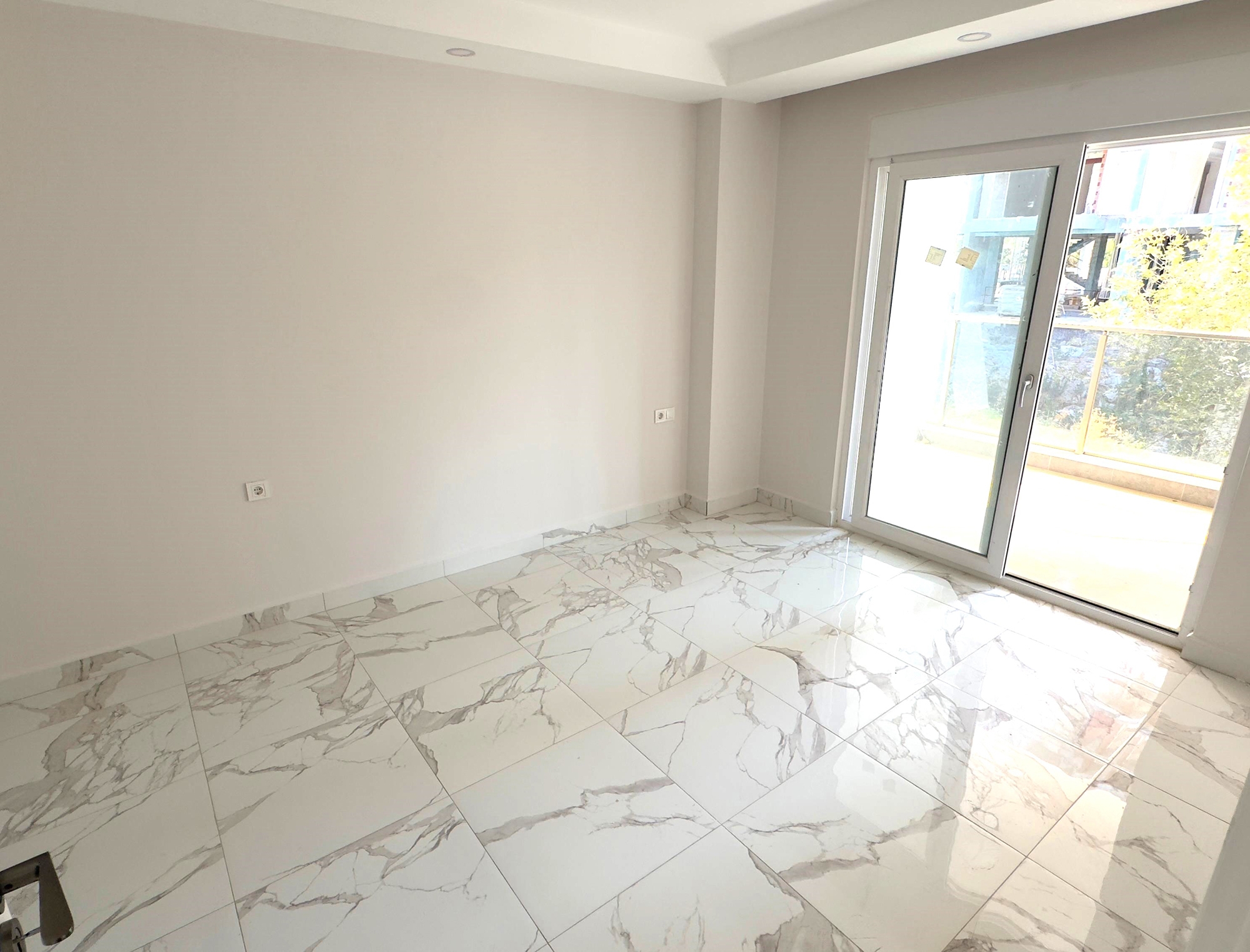 Luxury 1+1 Apartment with Mountain View in Mahmutlar
