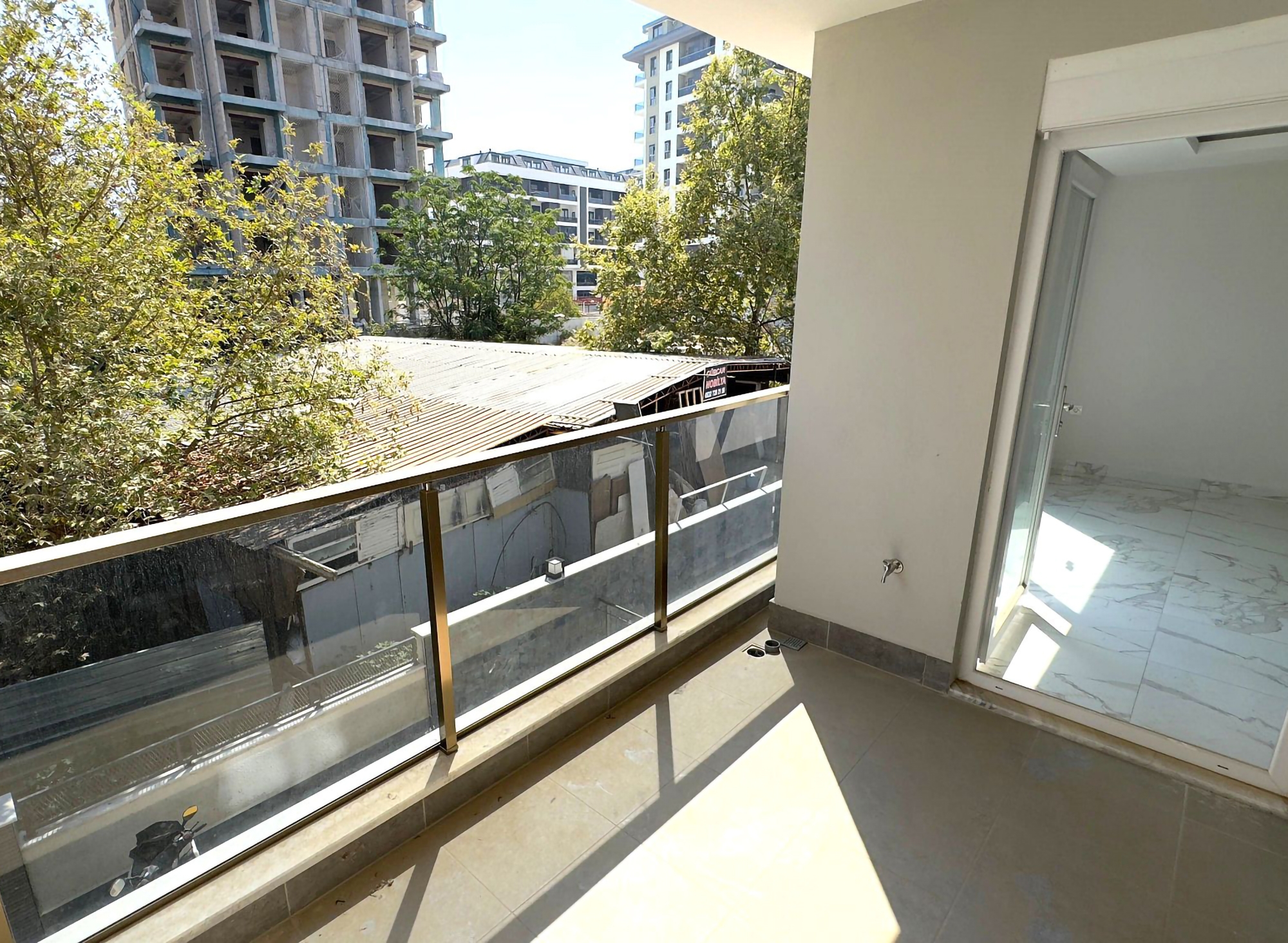 Luxury 1+1 Apartment with Mountain View in Mahmutlar