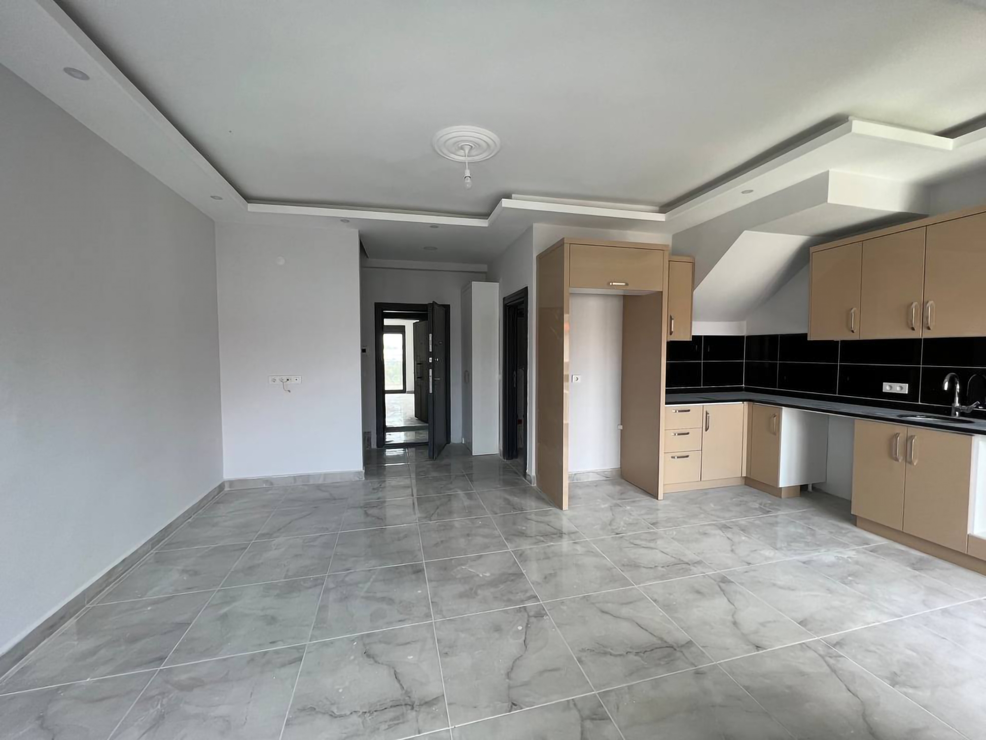 Luxuriöse 3+1 Wohnung mit Bergblick, Alanya - Avsallar
