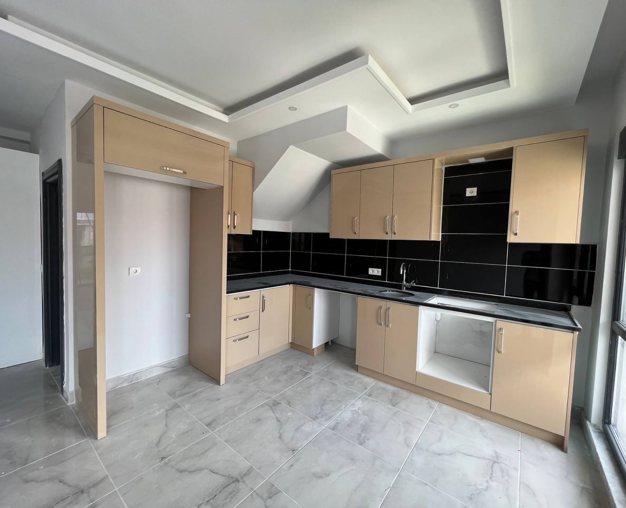 Luxuriöse 3+1 Wohnung mit Bergblick, Alanya - Avsallar