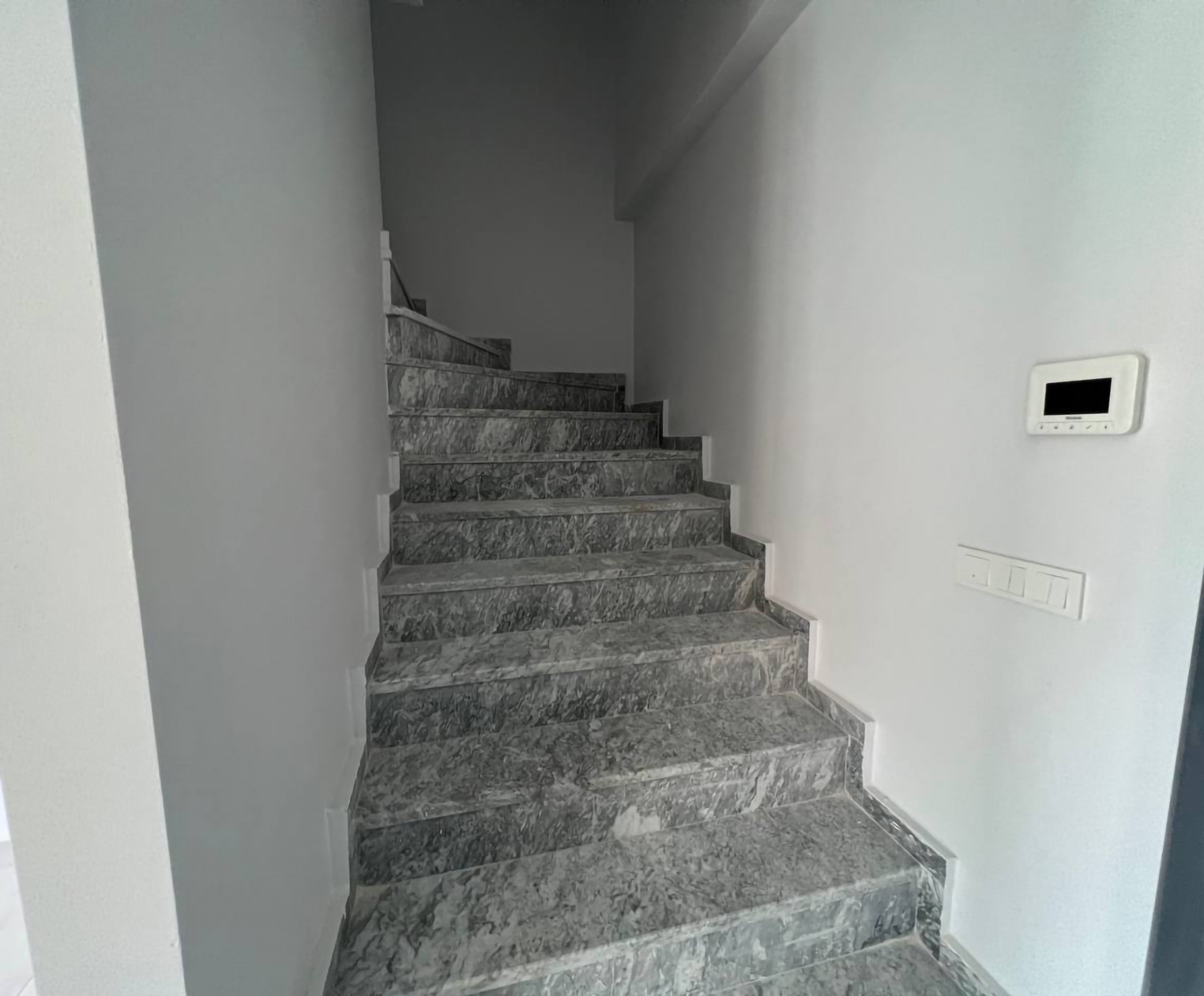Luxuriöse 3+1 Wohnung mit Bergblick, Alanya - Avsallar