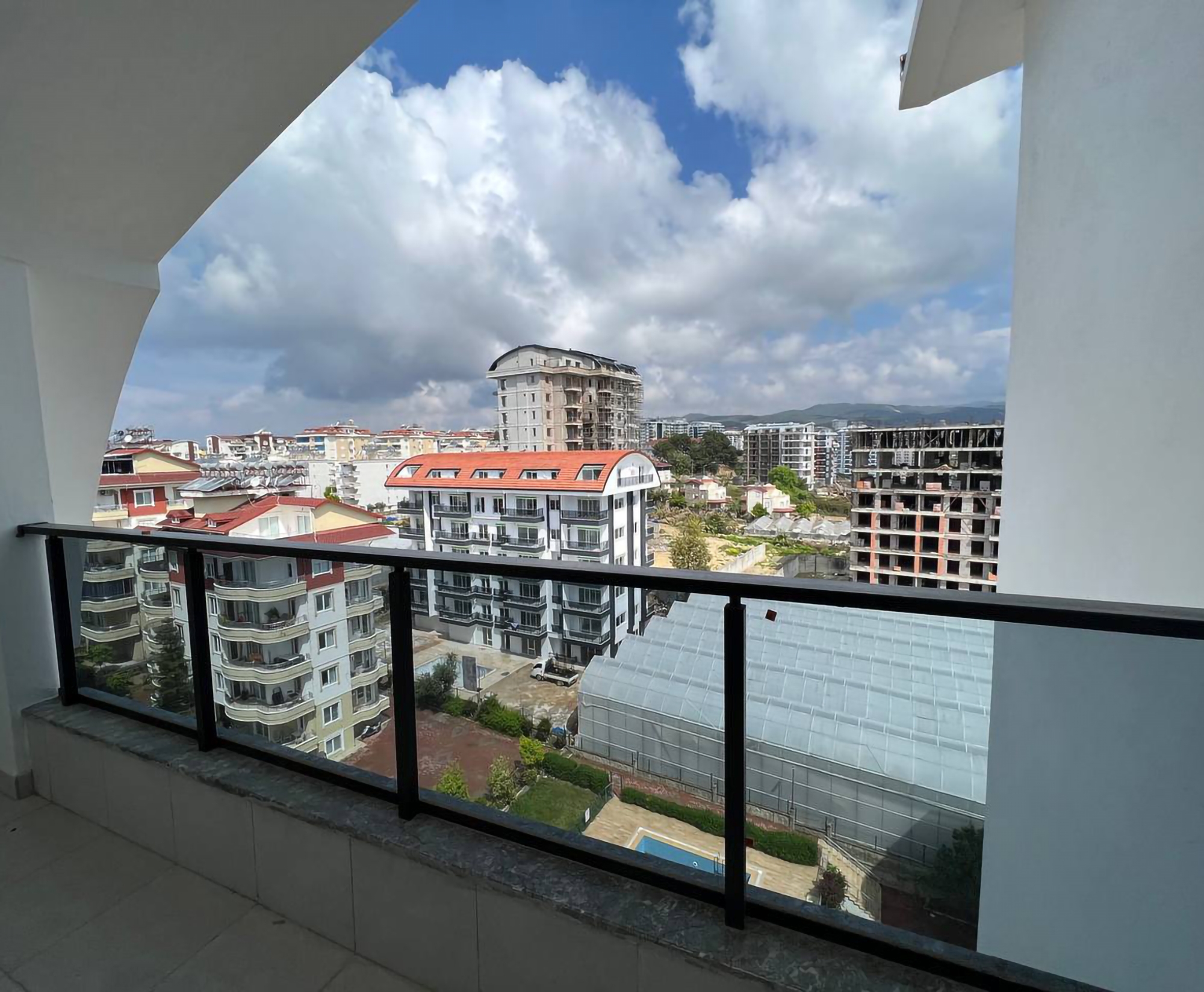 Luxuriöse 3+1 Wohnung mit Bergblick, Alanya - Avsallar