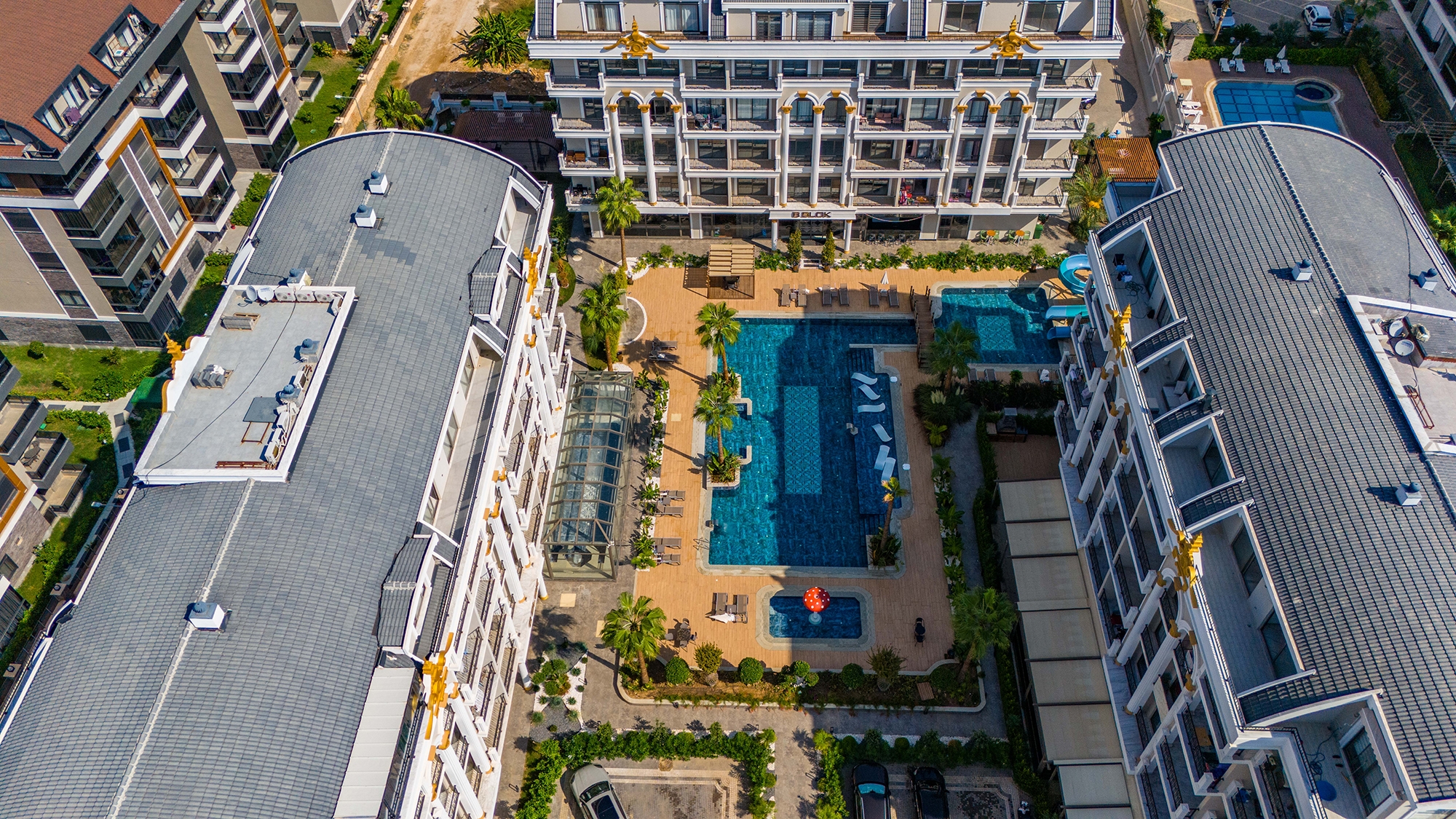 Castle & Mountain View 1+1 Apartment in Alanya, Oba