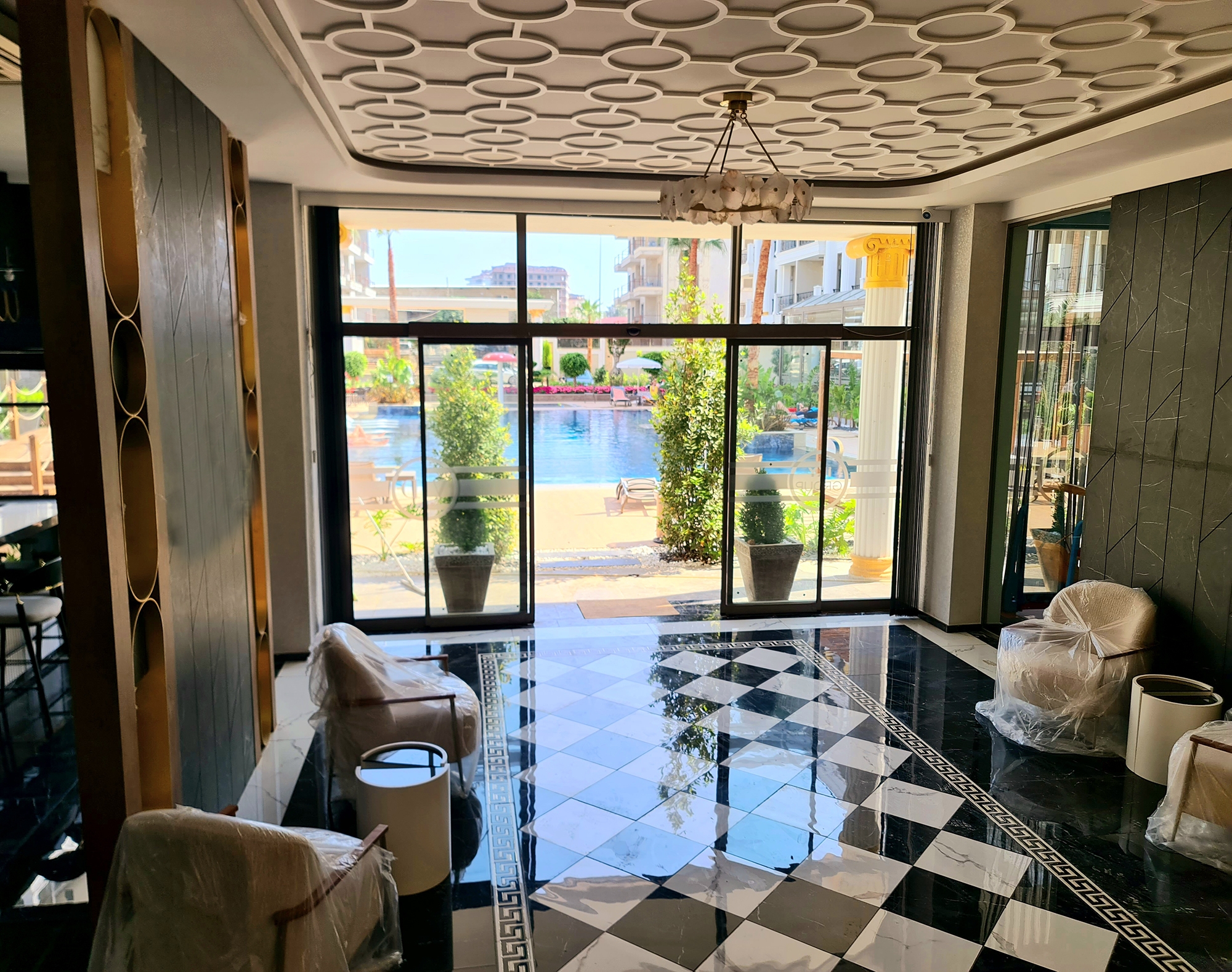 Castle & Mountain View 1+1 Apartment in Alanya, Oba