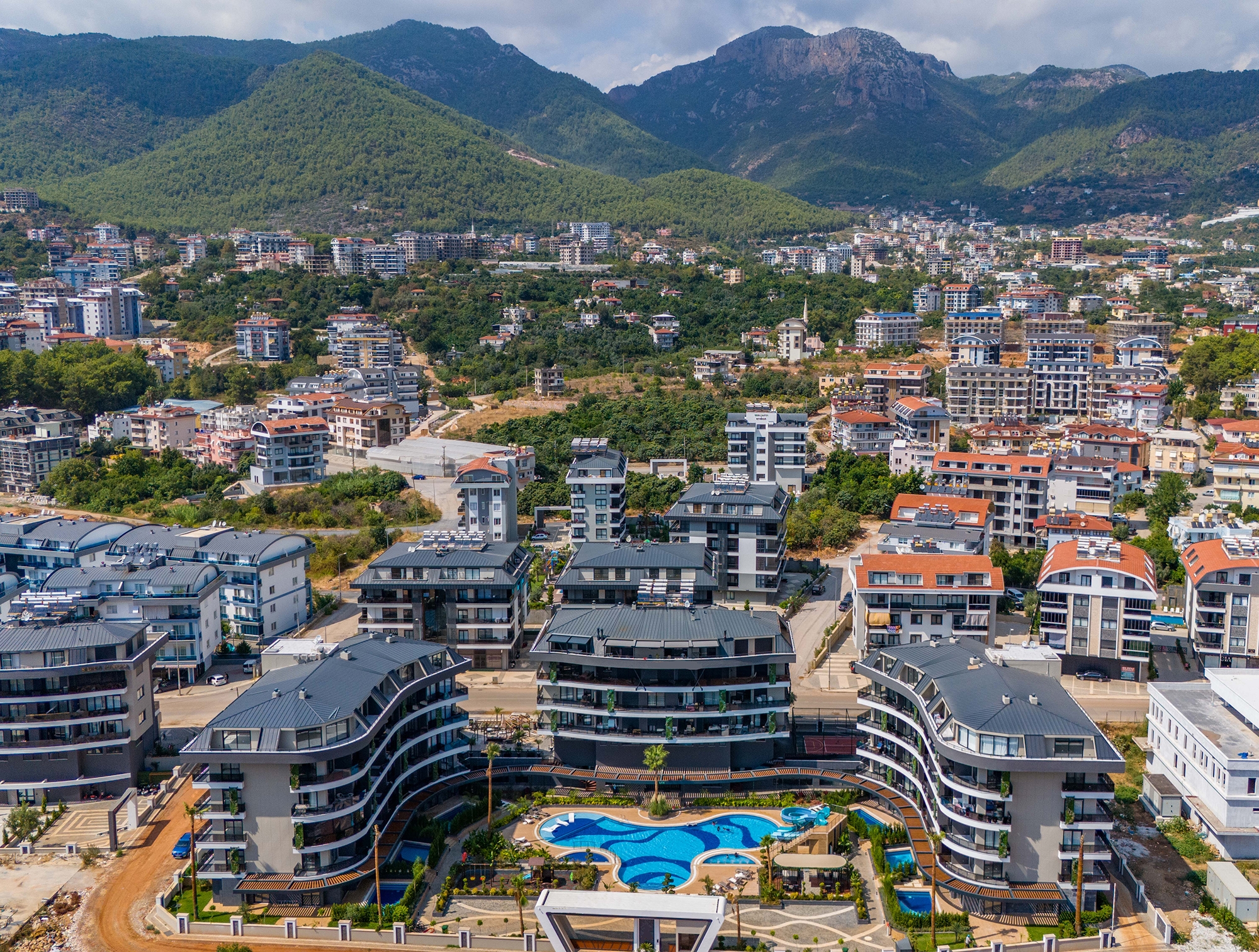 Luksuriøs 1+1 leilighet med sjø- og fjellutsikt i Oba, Alanya