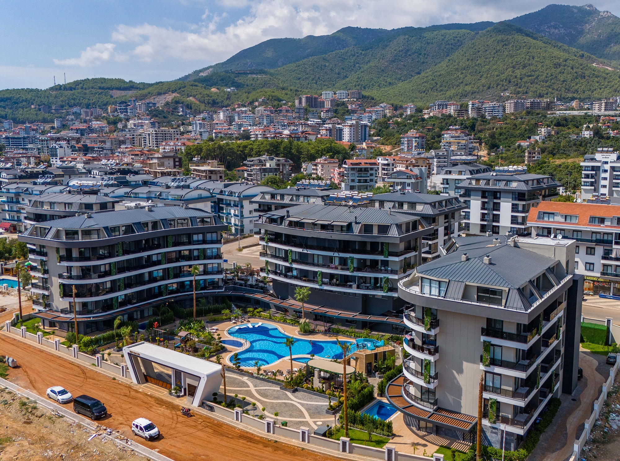 Luksuriøs 1+1 leilighet med sjø- og fjellutsikt i Oba, Alanya
