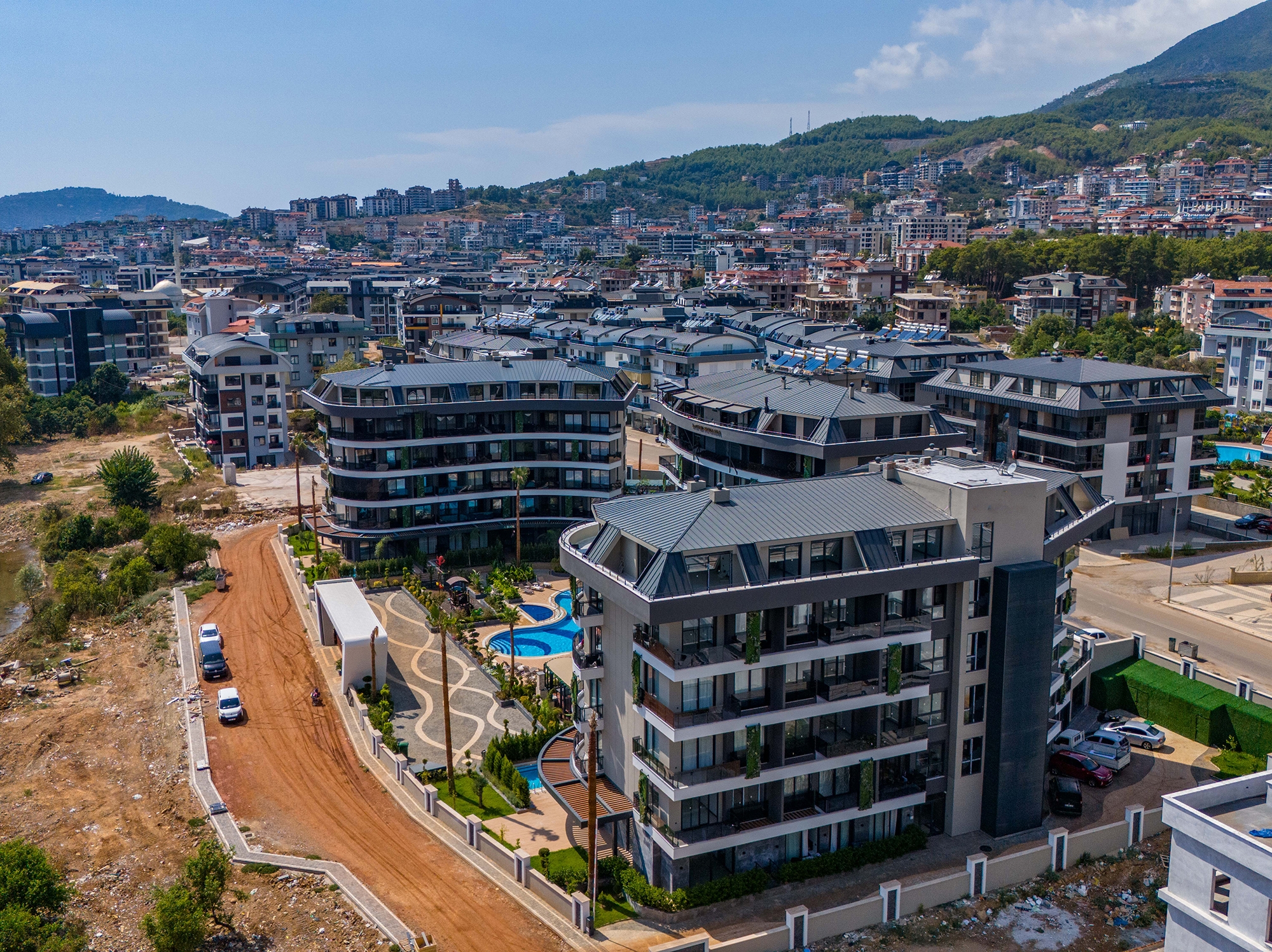 Luksuriøs 1+1 leilighet med sjø- og fjellutsikt i Oba, Alanya