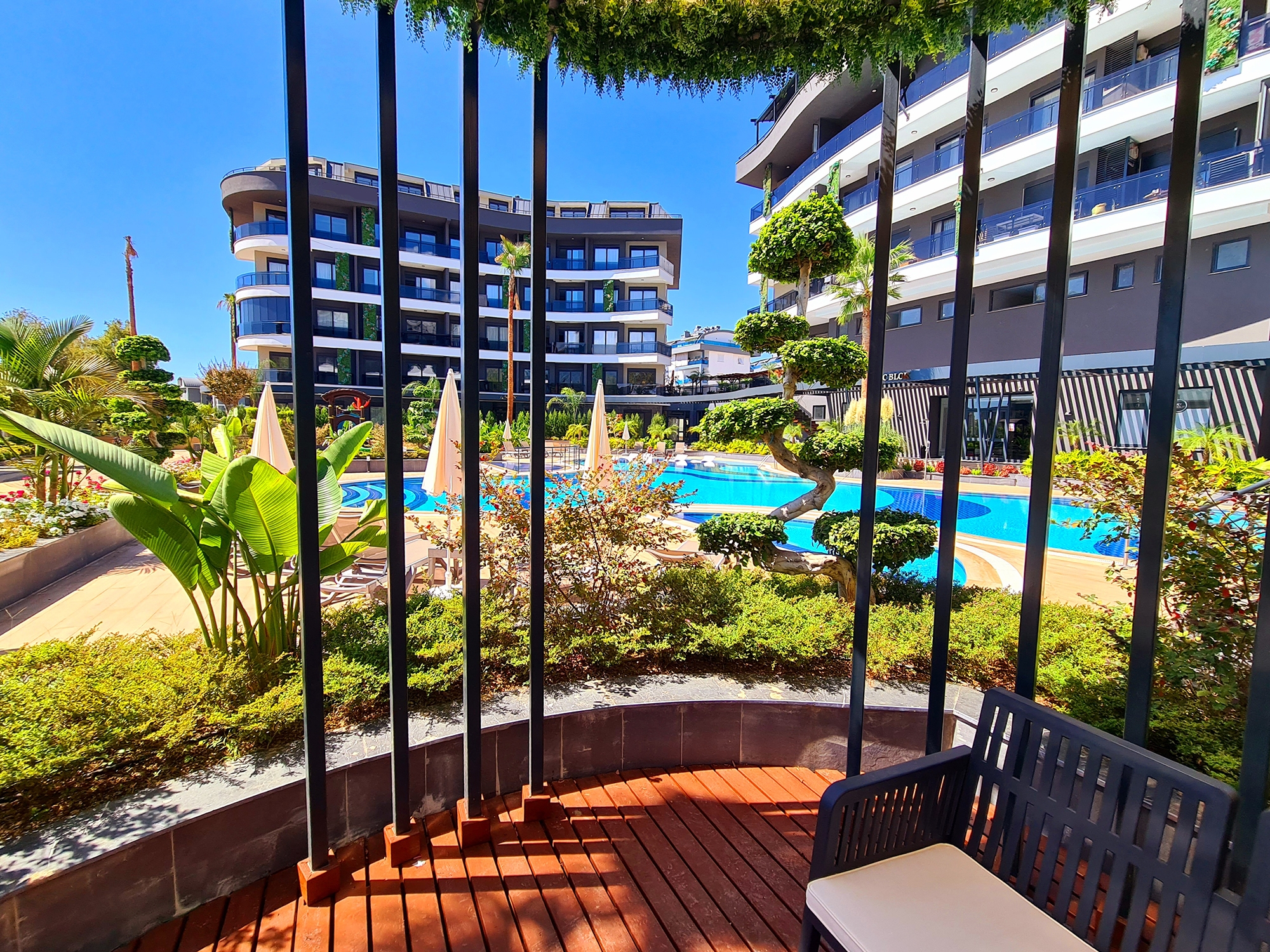 Luksuriøs 1+1 leilighet med sjø- og fjellutsikt i Oba, Alanya
