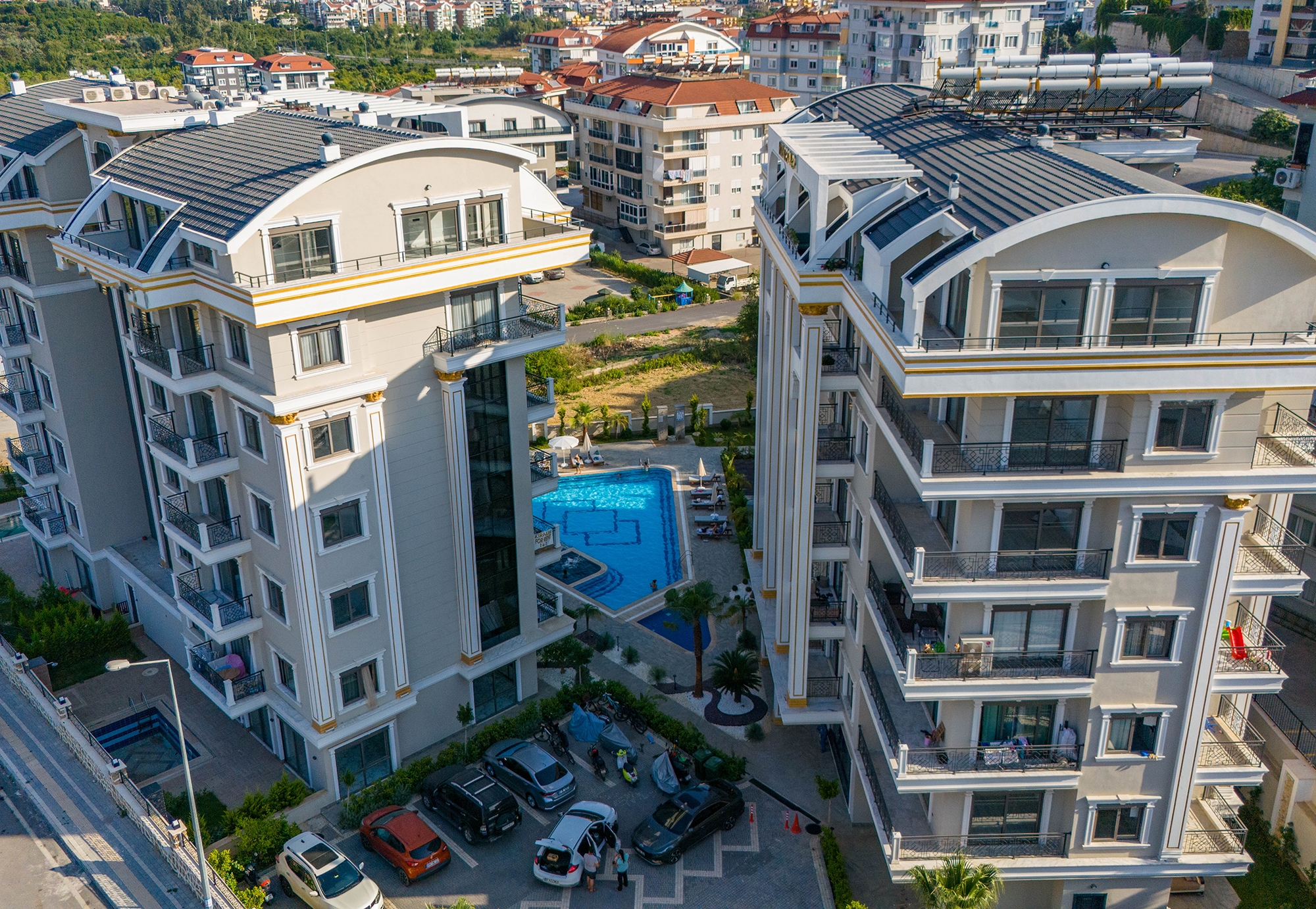 Luksus 1+1 Lejlighed med Hav- og Slotsudsigt i Alanya - Oba