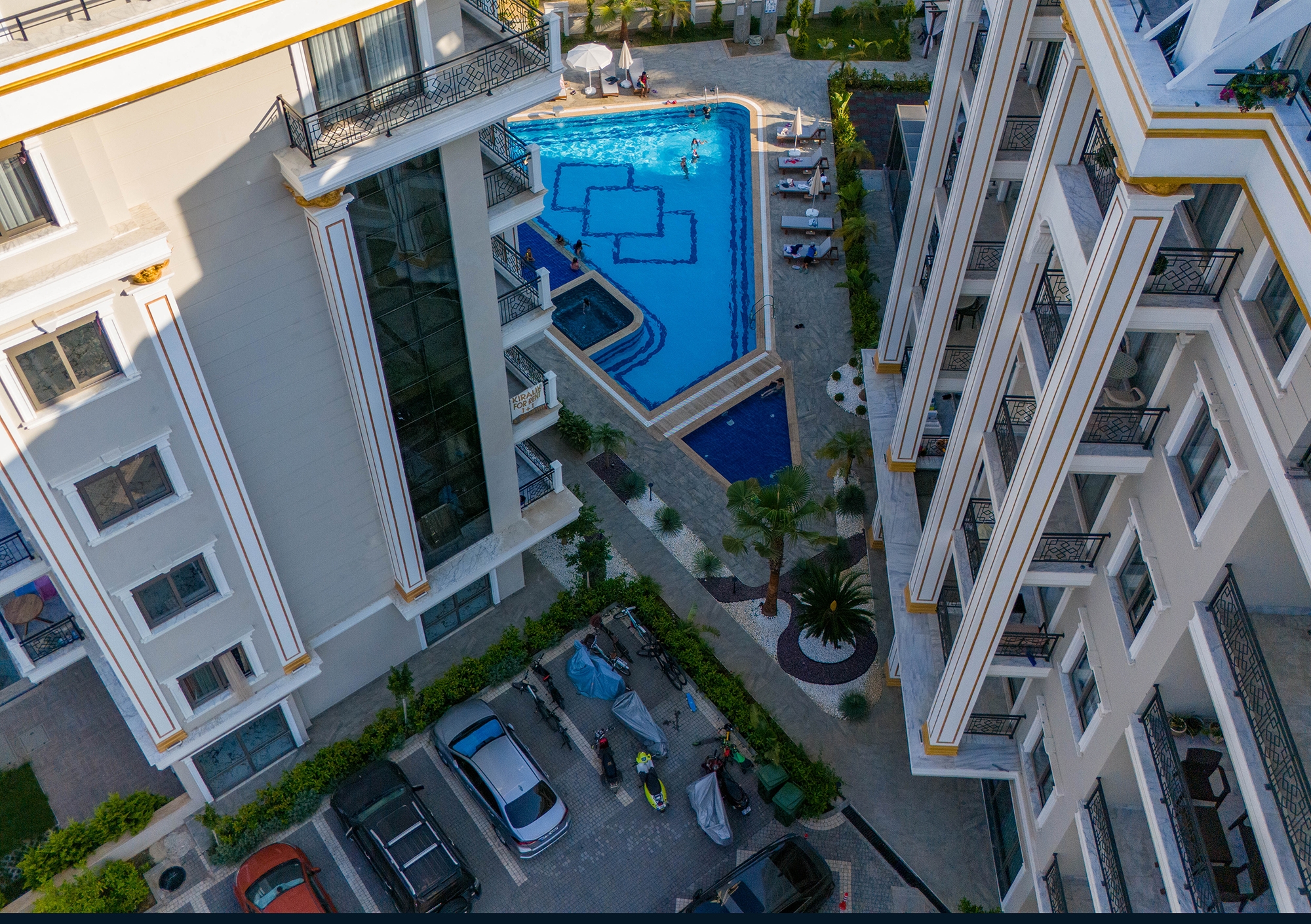 Luksus 1+1 Lejlighed med Hav- og Slotsudsigt i Alanya - Oba