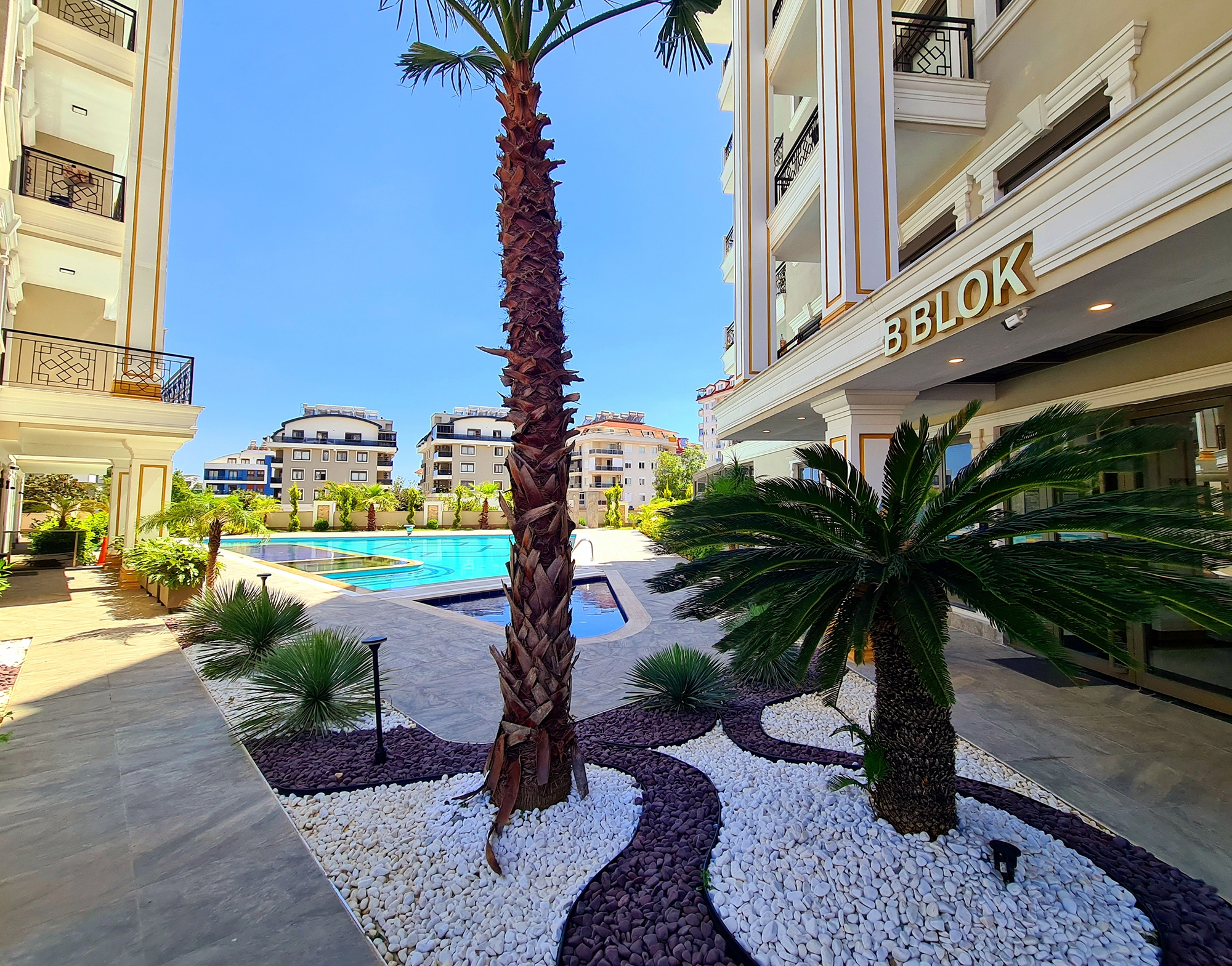 Luksus 1+1 Lejlighed med Hav- og Slotsudsigt i Alanya - Oba