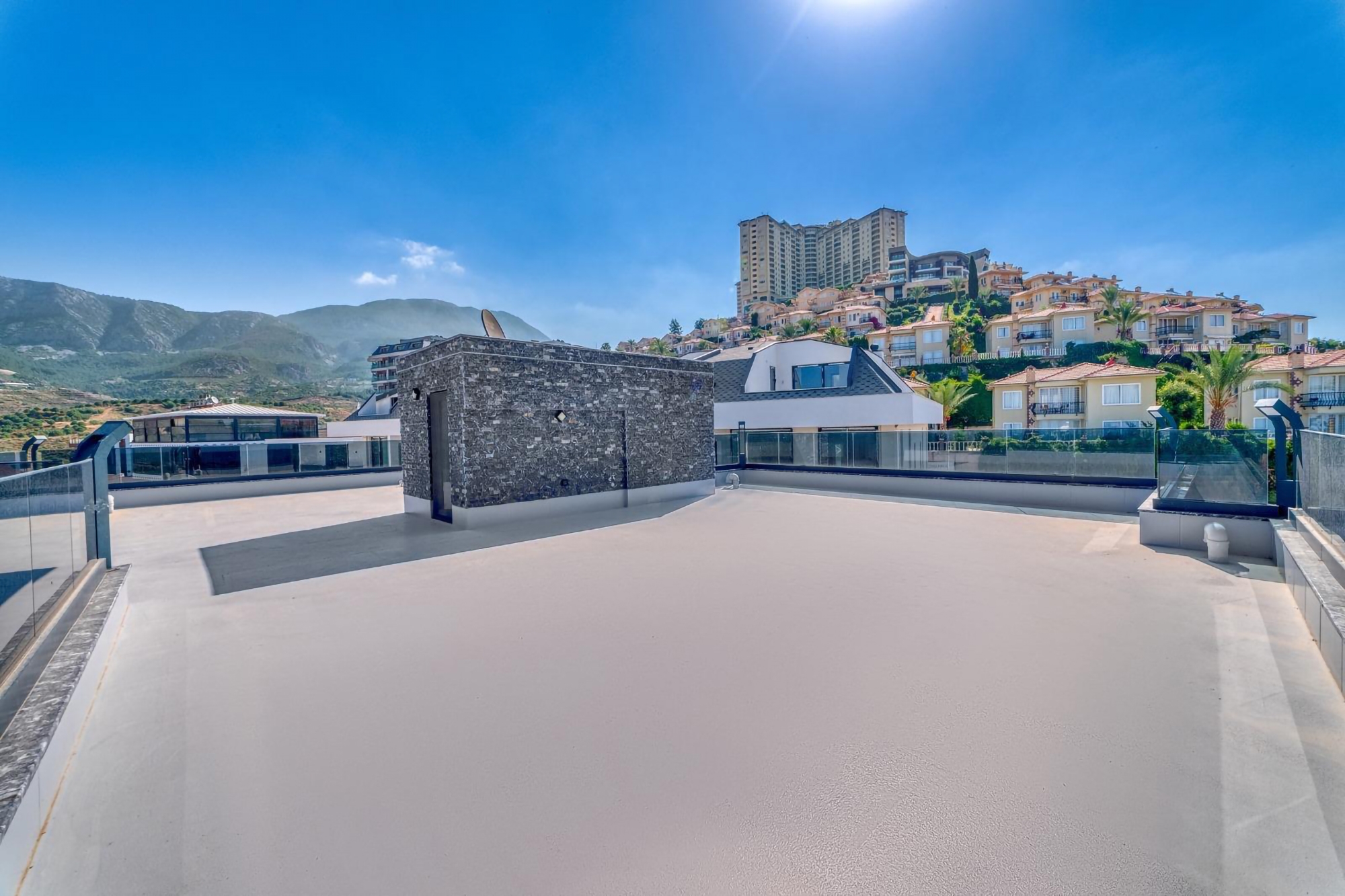 Luksuriøs 4+1 Villa med Fantastisk Udsigt, Alanya - Kargicak