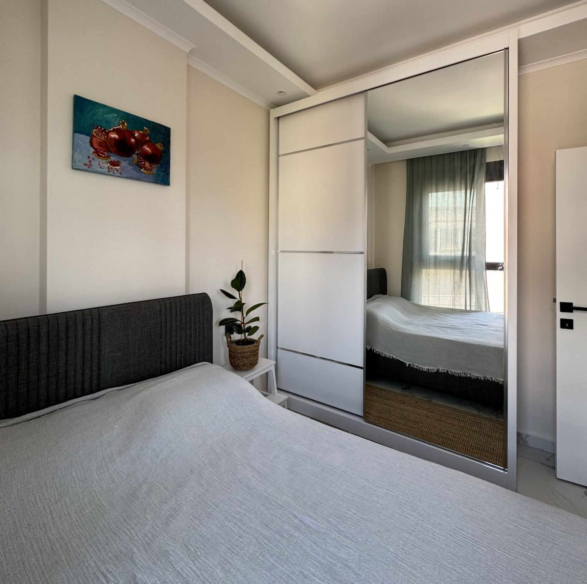 Cozy 1+1 Apartment with Mountain View, Alanya Center