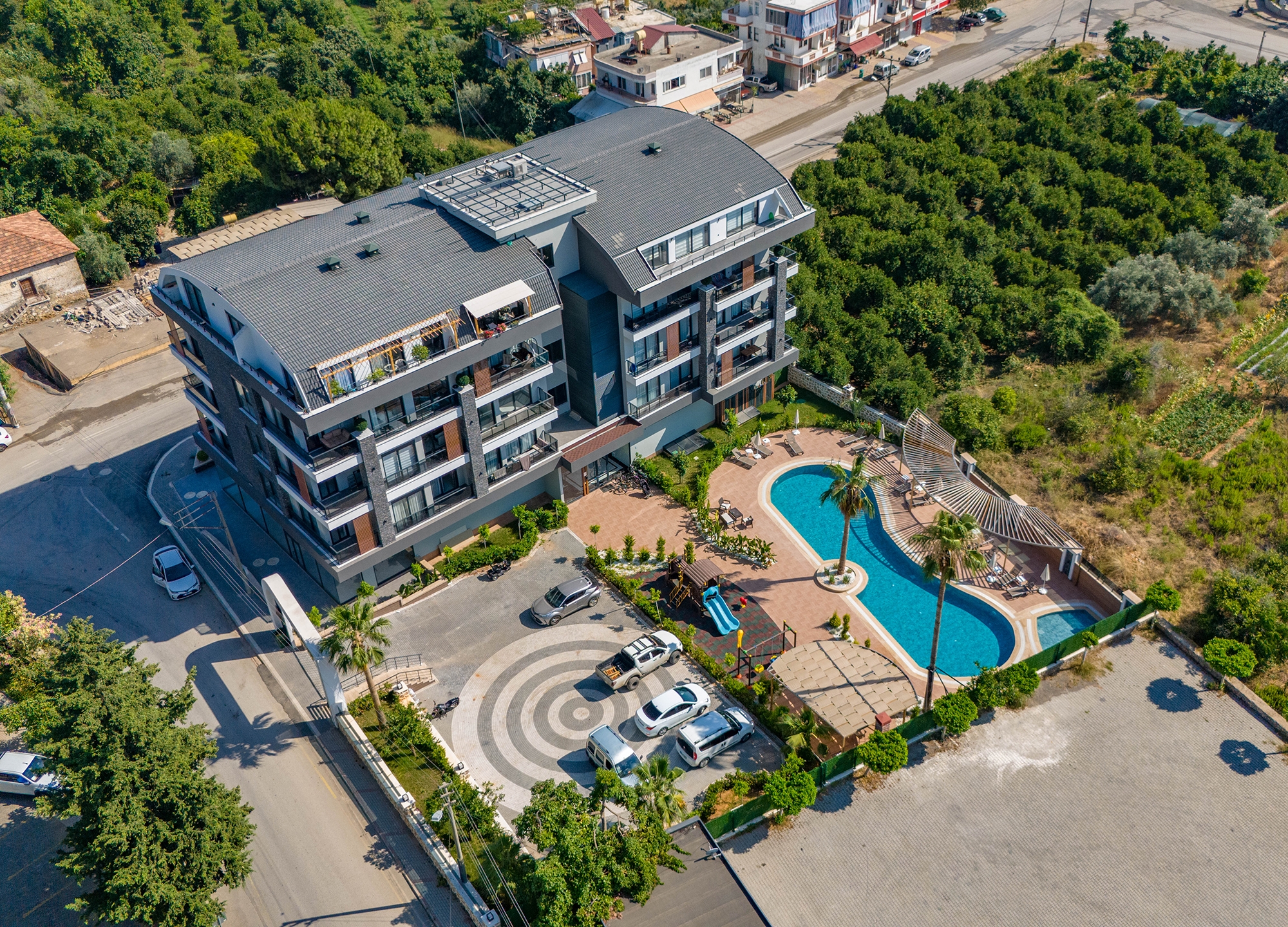 Luksuriøs 1+1 Lejlighed med Bjergudsigt i Alanya - Oba