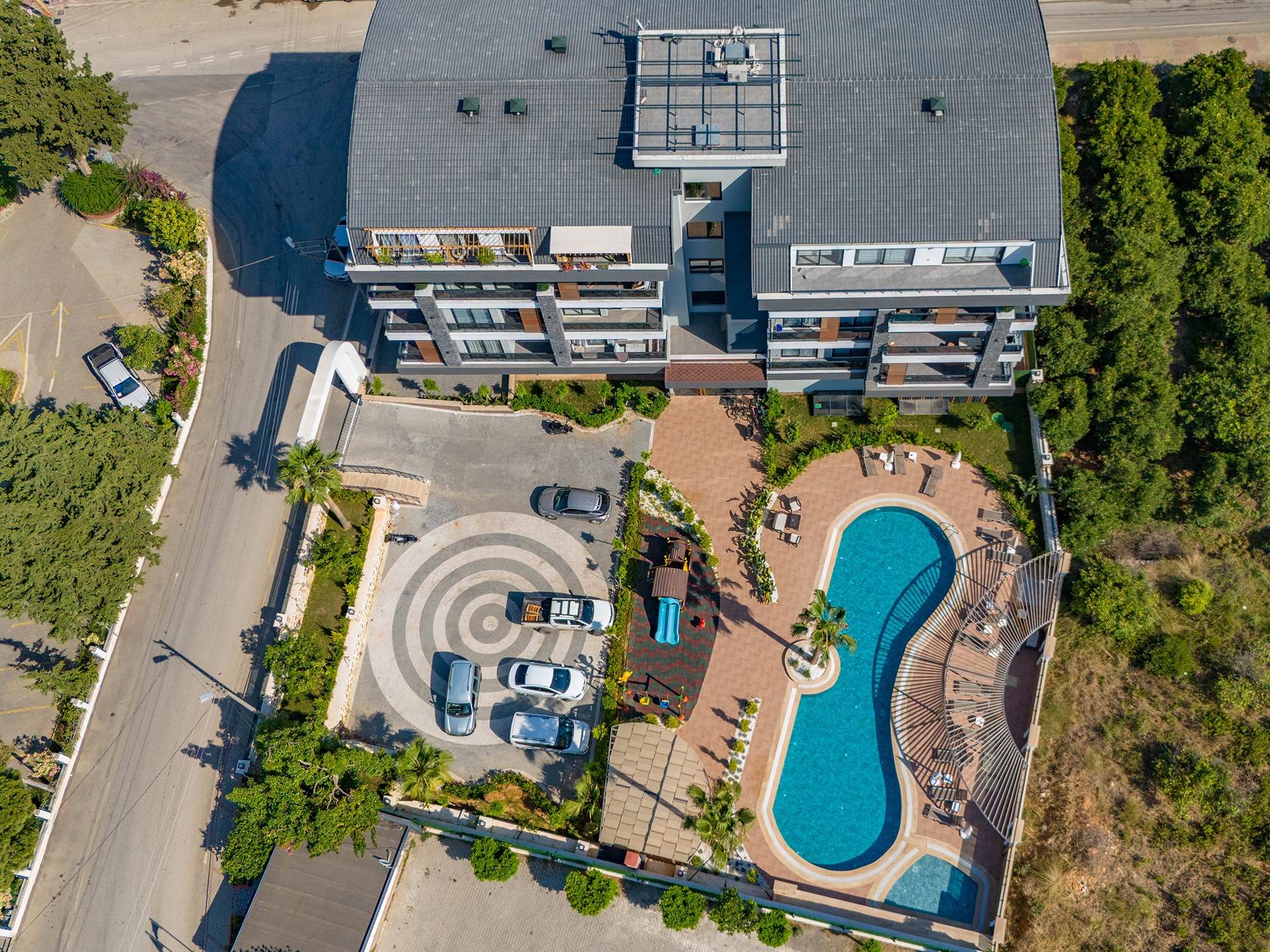 Luksuriøs 1+1 Lejlighed med Bjergudsigt i Alanya - Oba
