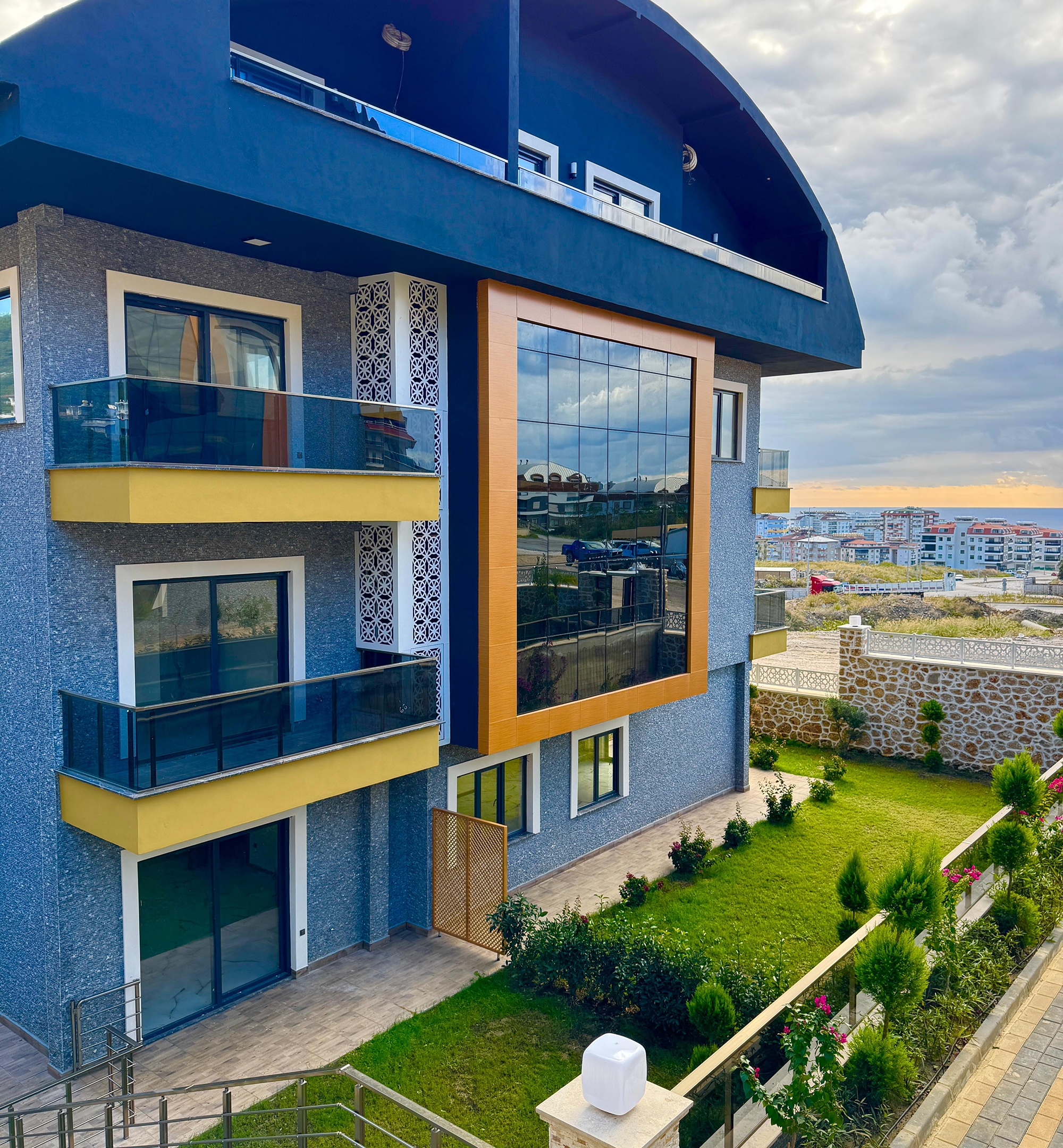 Ylellinen 2+1 Huoneisto Meri- ja Linnavuorinäköalalla, Alanya - Hasbahce