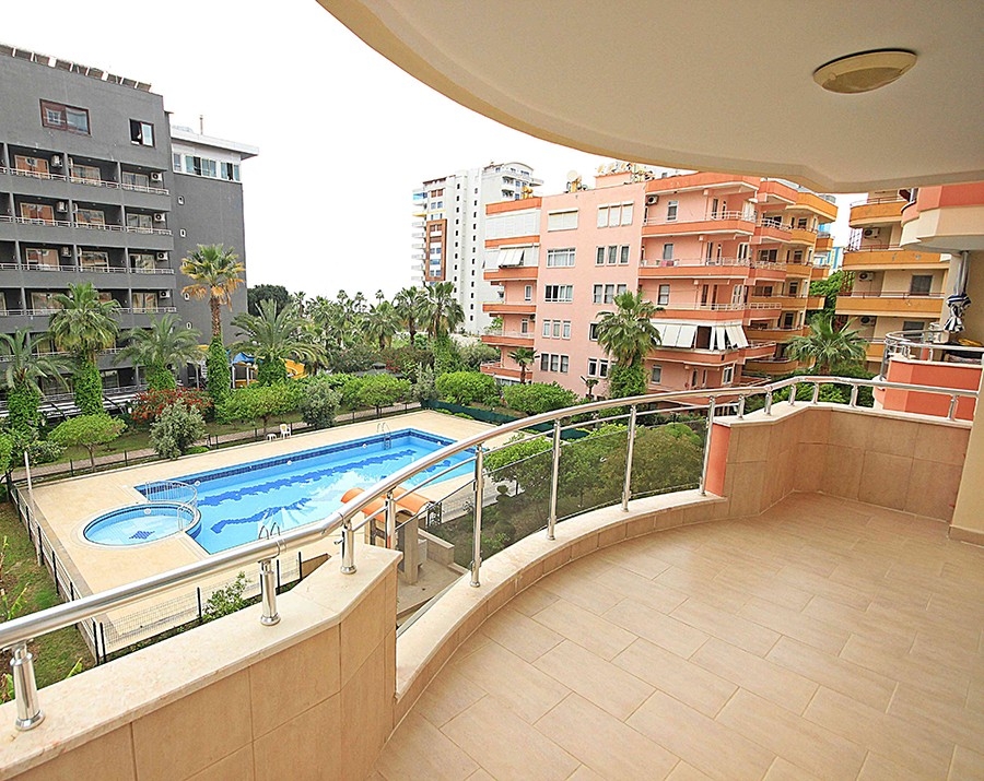  Resplendently equipped 2 bedroom in Alanya