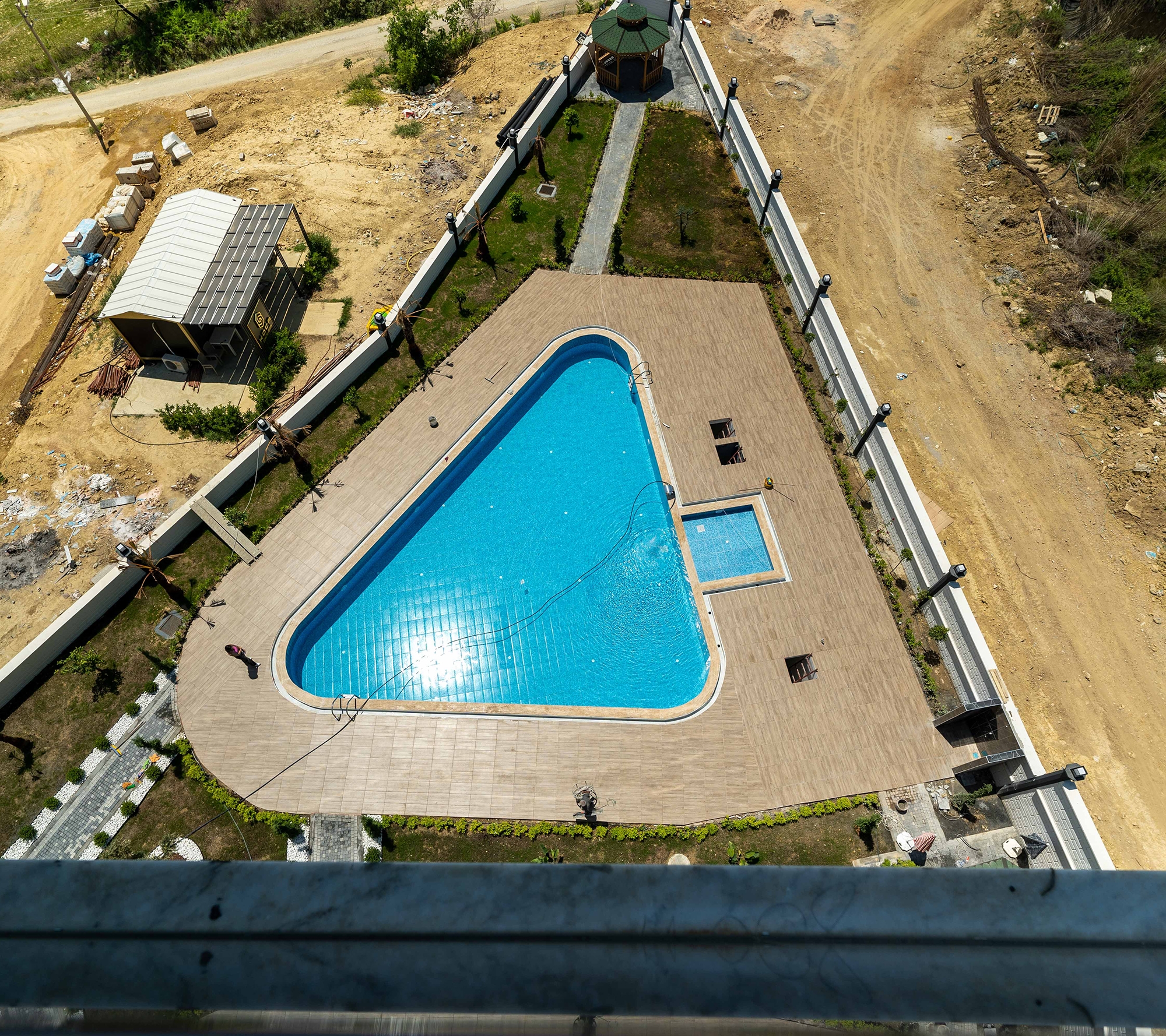 Luksuriøs 1+1 Leilighet med Sjø- og Fjellutsikt i Alanya, Avsallar
