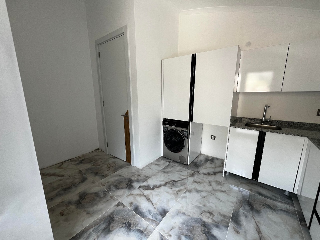 Ylellinen 5+1 Huvila upeilla näkymillä Alanya Tepessä