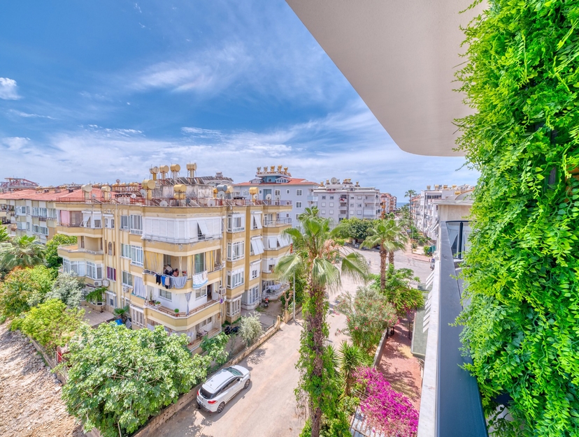 Ylellinen 1+1 Asunto linnan ja vuoristonäköaloilla, Alanya - Oba