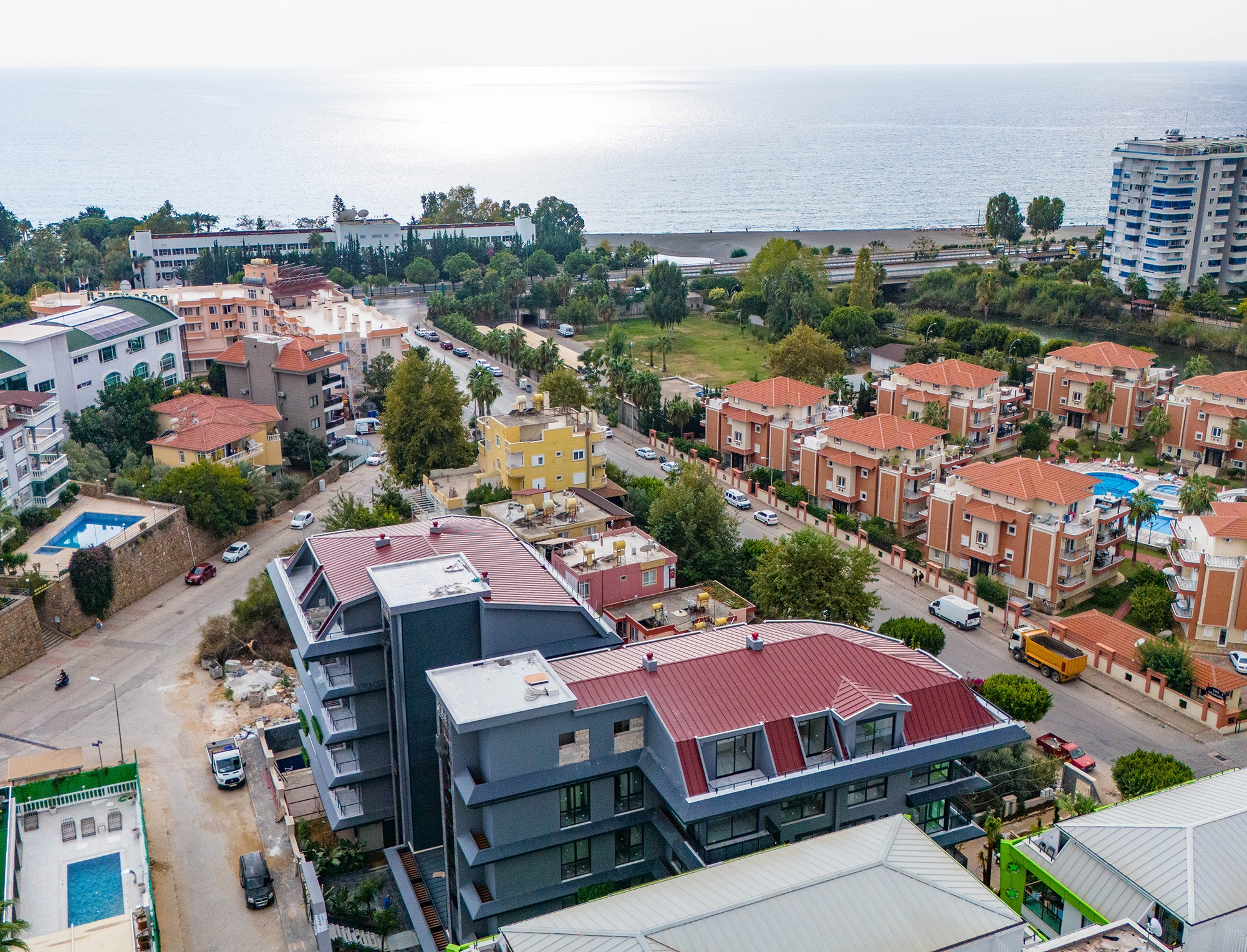 Luksus 1+1 Lejlighed med Hav- og Slotsudsigt i Kestel, Alanya