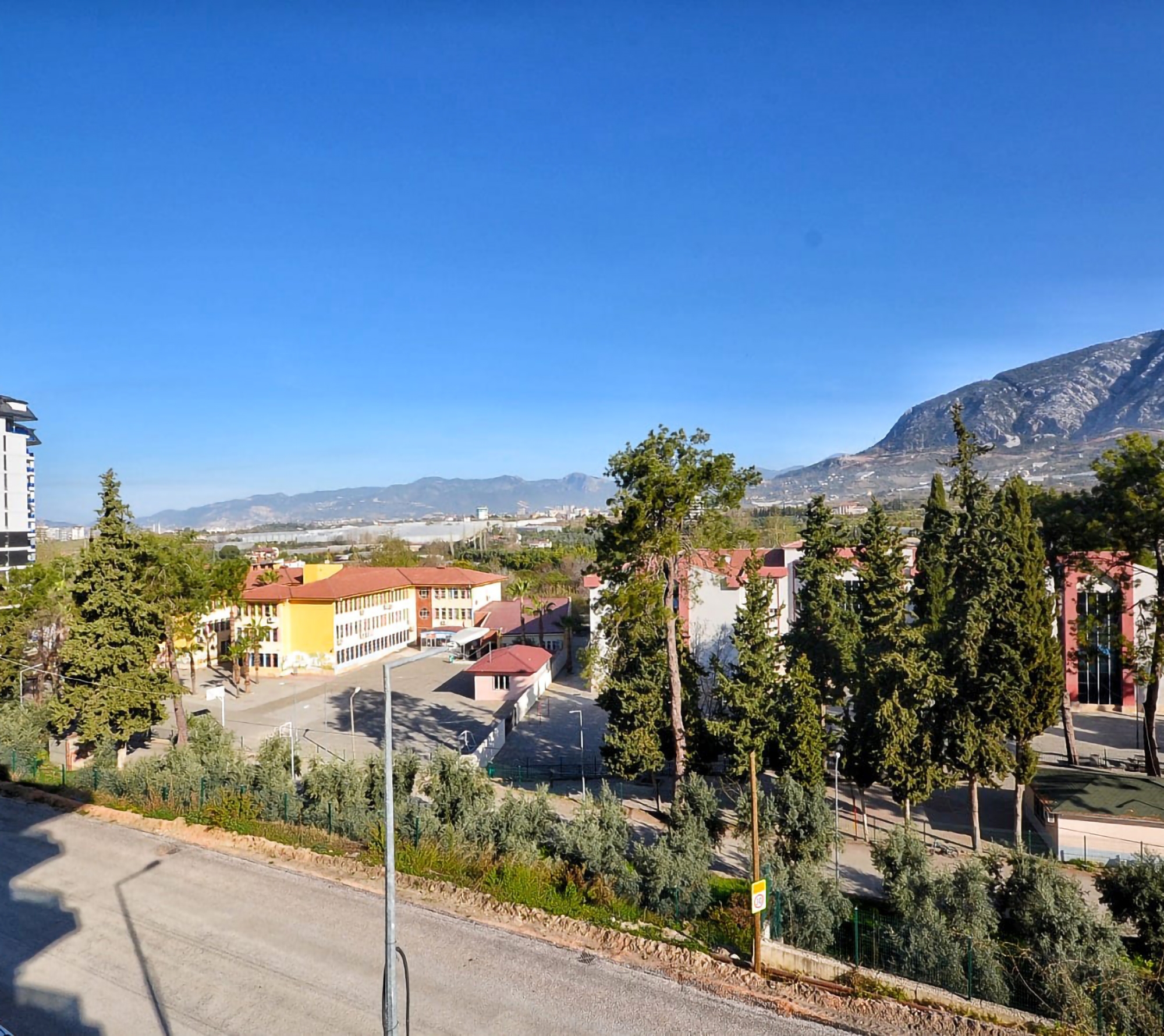 Modernes 1+1 Juwel mit Bergblick, Alanya