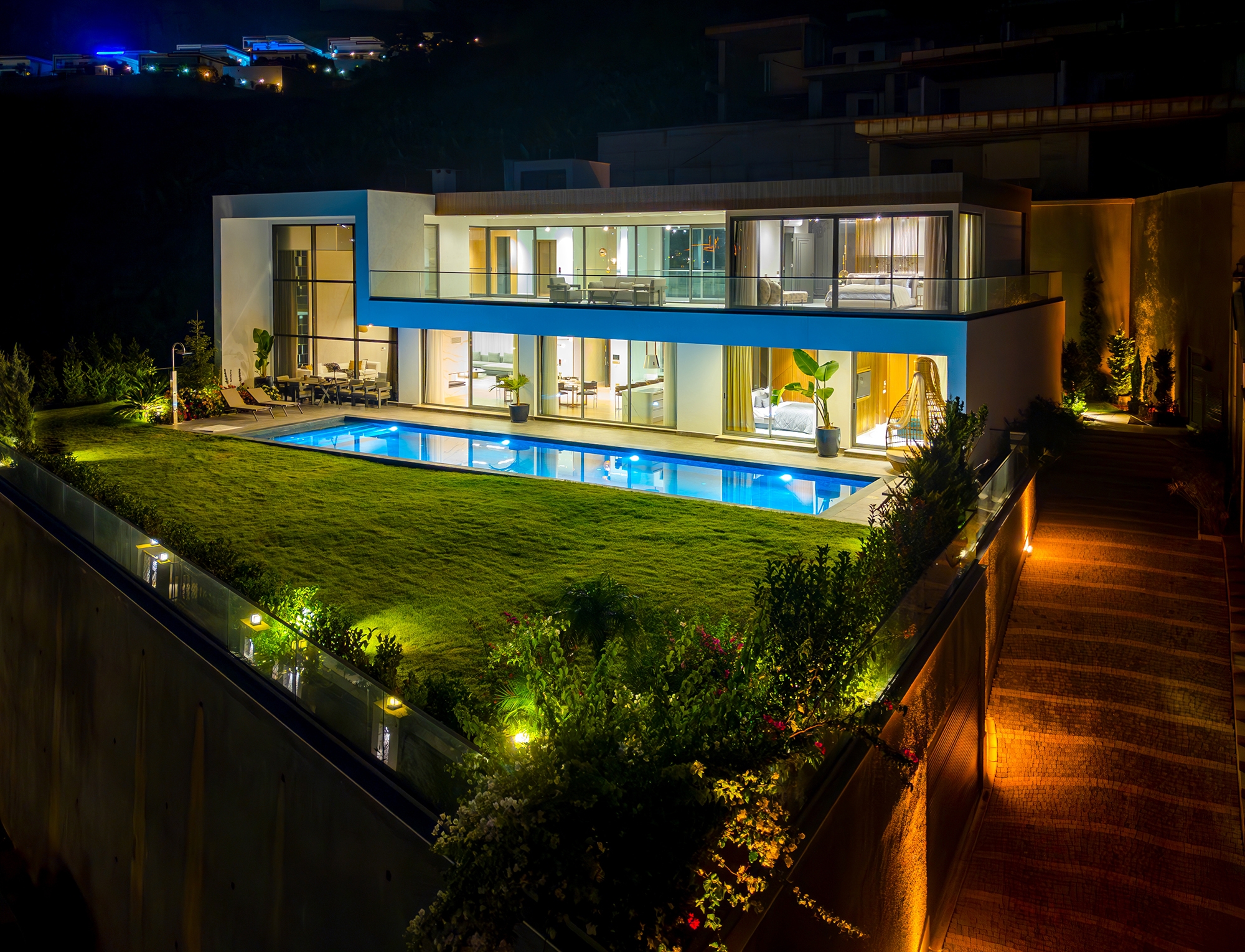 Luxuriöse Bergblick 4+1 Villa in Kargicak, Alanya