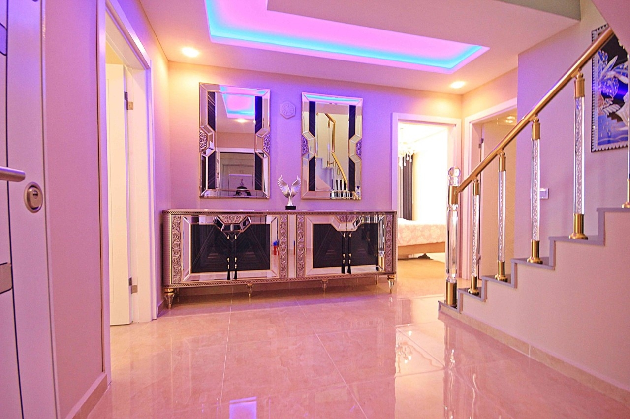 Spacious apartment 200m from the beach