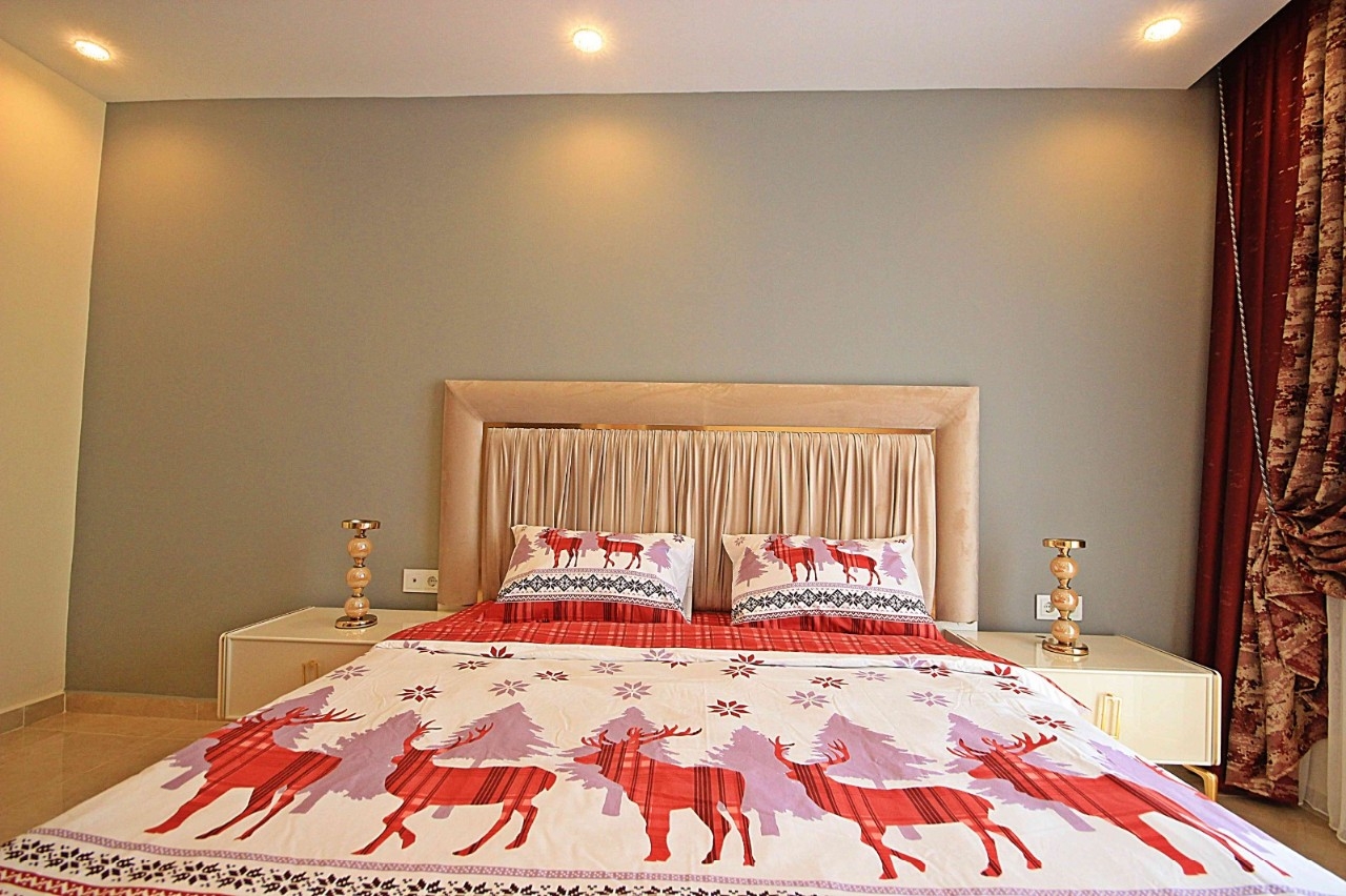 Spacious apartment 200m from the beach