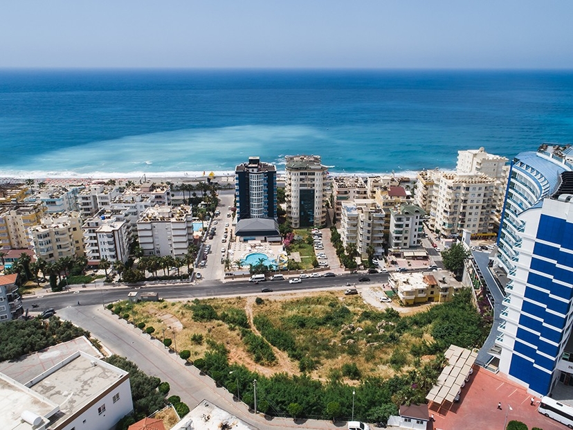 New project 100m from the beach