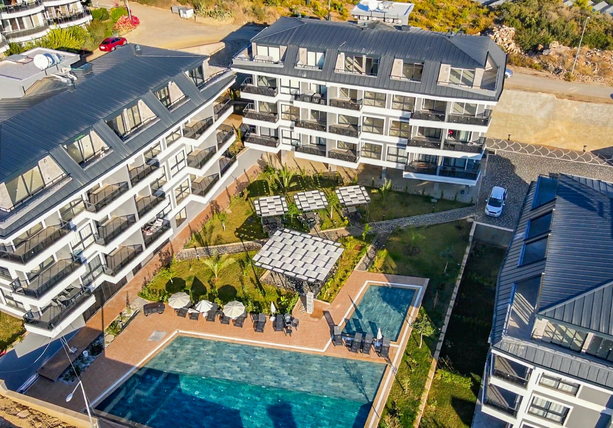 Luksuriøs 1+1 Lejlighed med Hav- og Bjergudsigt, Alanya - Konakli