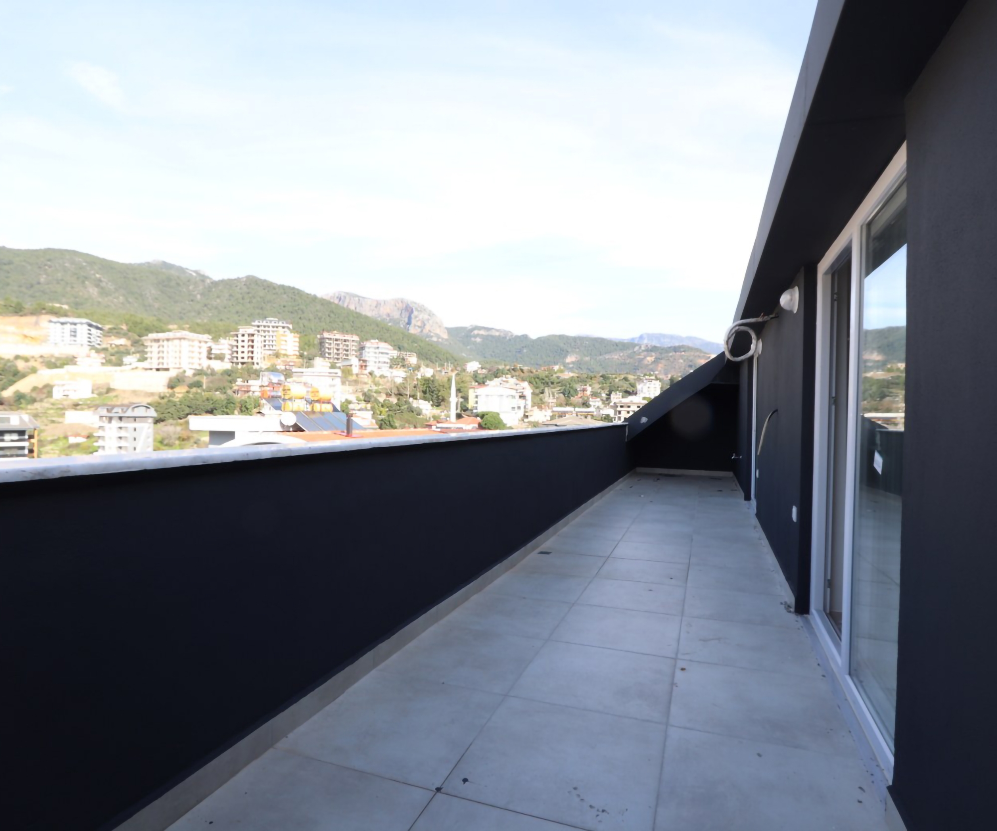 Rummelig Bjergudsigt 3+1 Penthouse i Alanya - Ciplakli