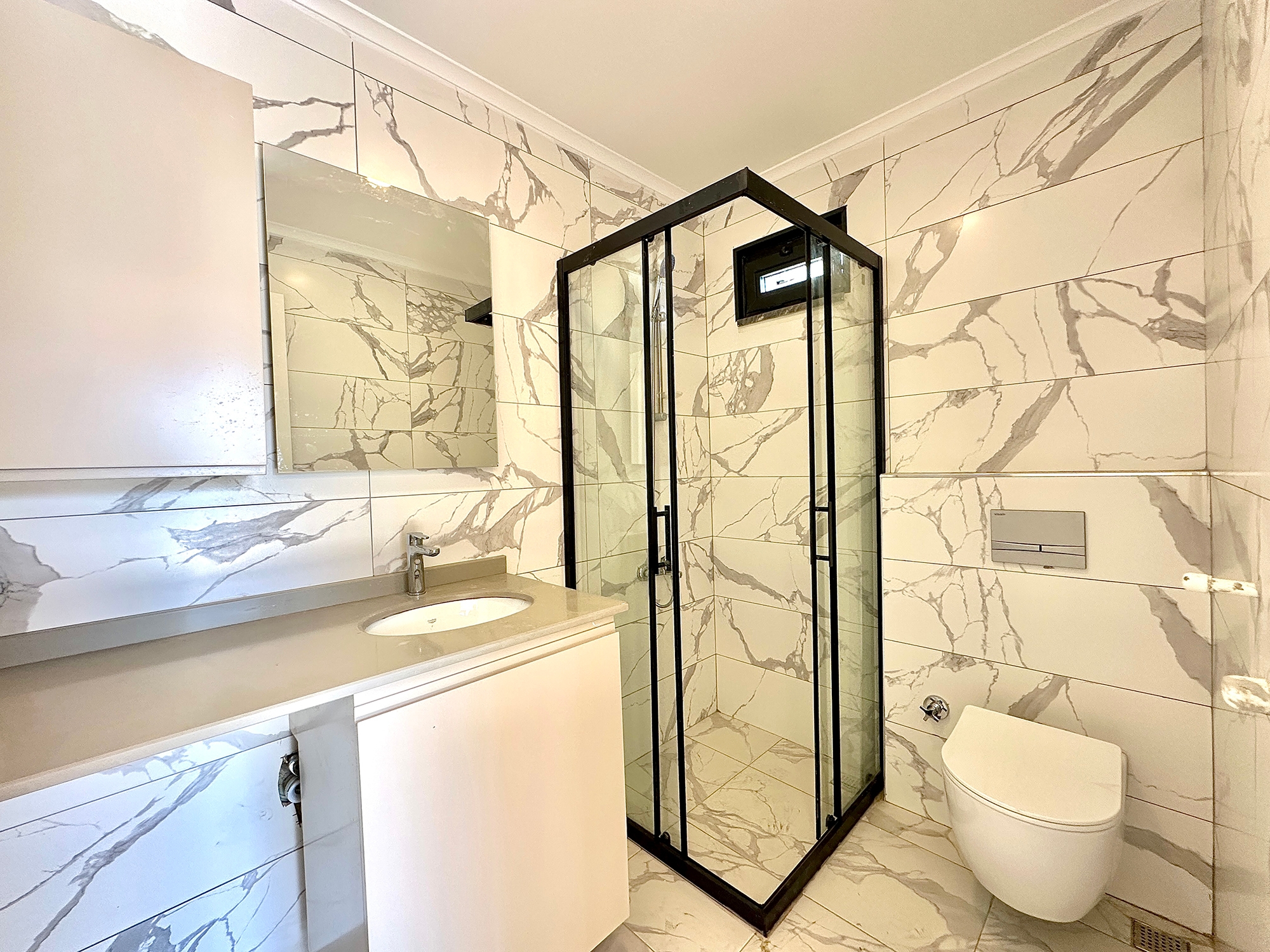 Luxuriöse 2+1 Wohnung mit Meerblick und Bergblick, Alanya - Hasbahce