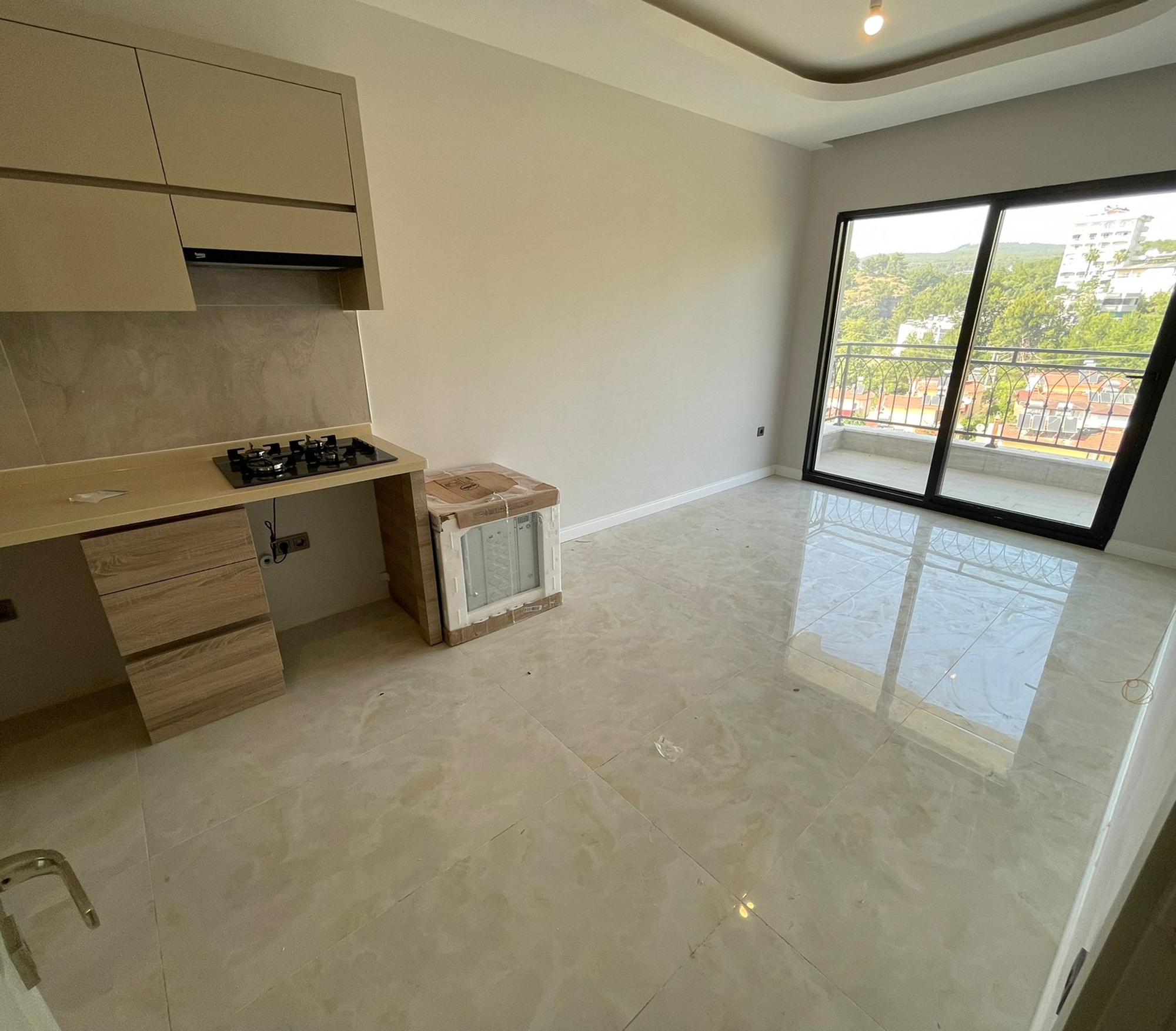 Luxuriöses 1+1 Apartment mit Meeres- und Bergblick