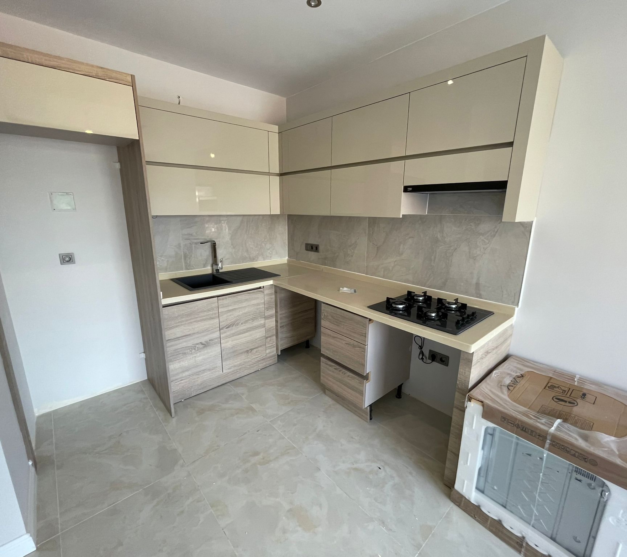 Luxuriöses 1+1 Apartment mit Meeres- und Bergblick