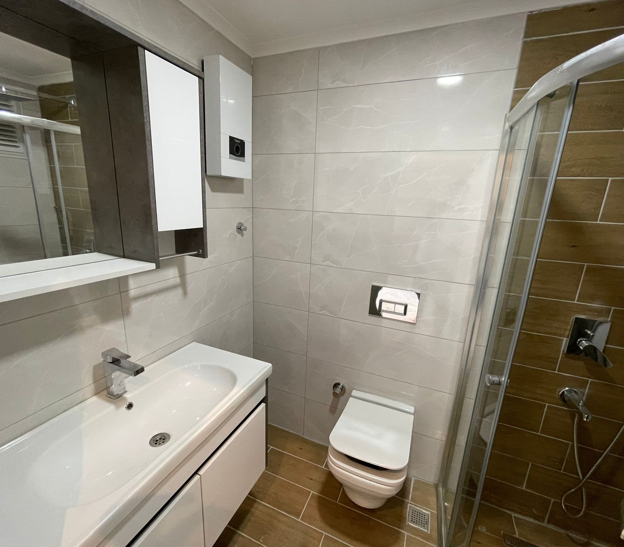 Luxuriöses 1+1 Apartment mit Meeres- und Bergblick