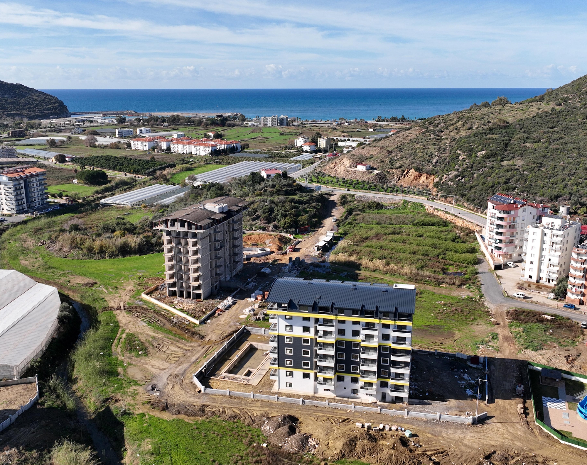 Luksus 1+1 Lejlighed med Bjergudsigt i Gazipasa, Alanya