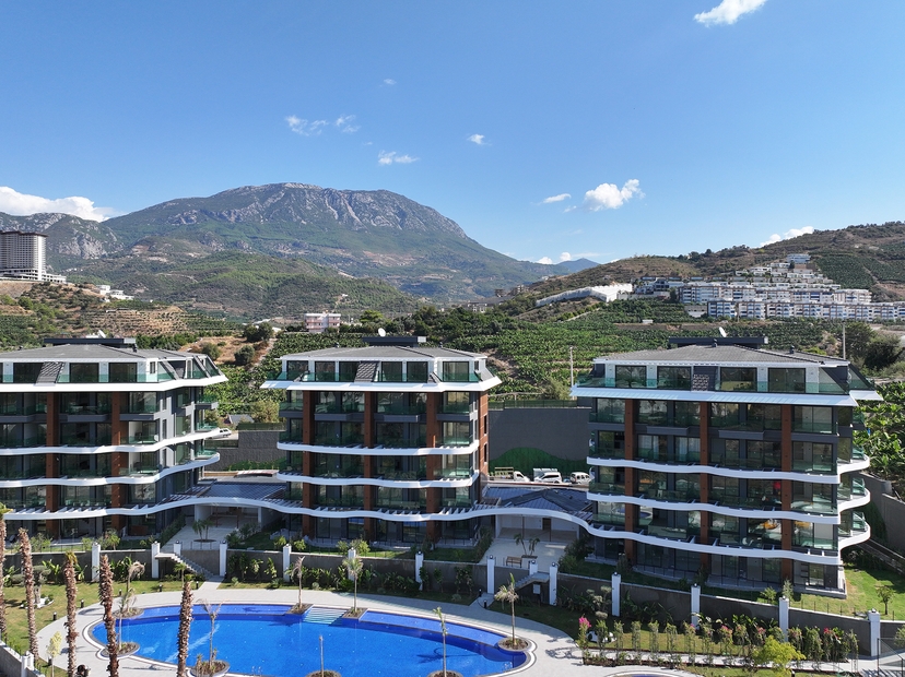 Luxuriöses 1+1 Apartment mit Meerblick und Bergblick in Kargicak