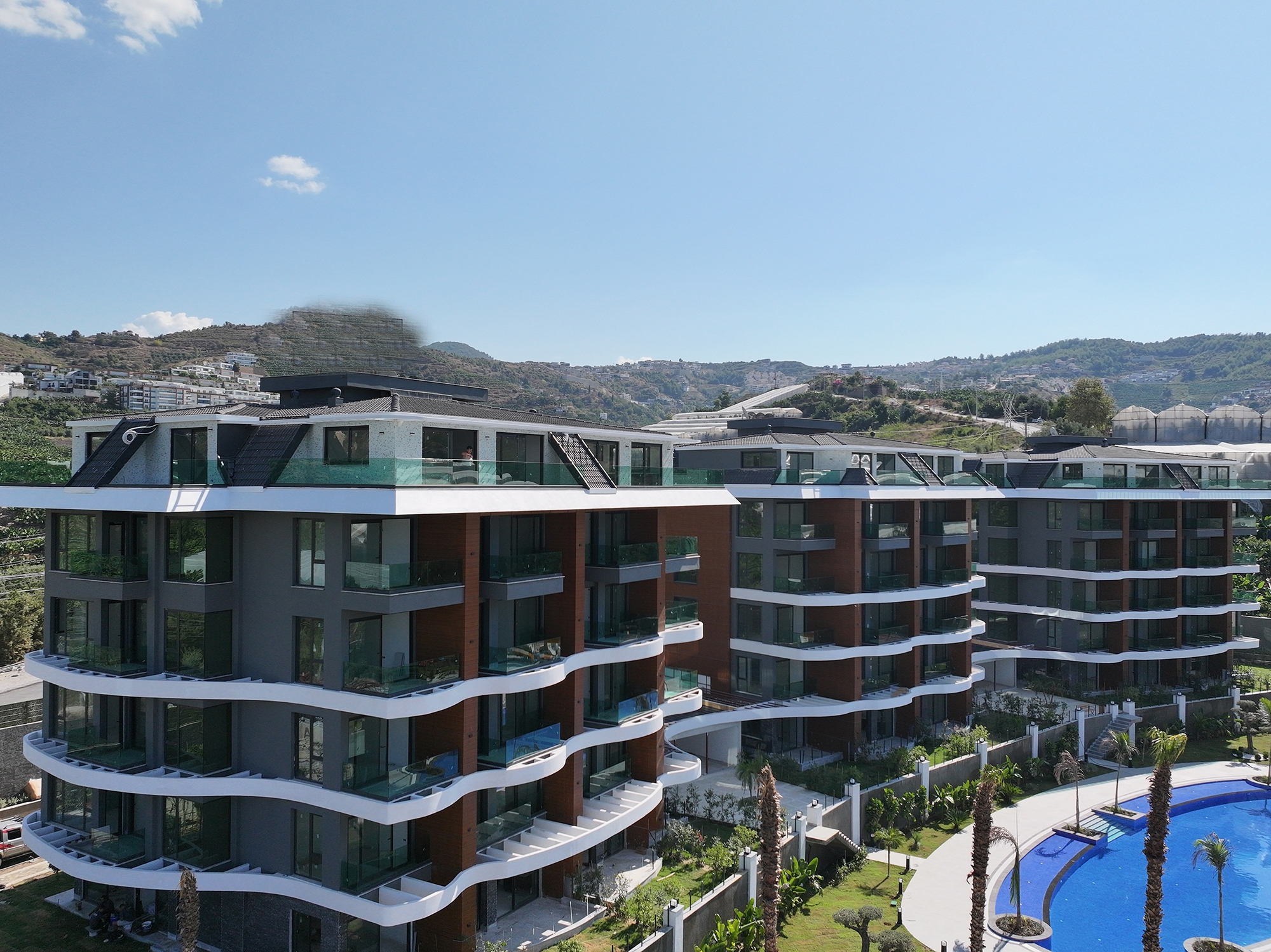 Luxuriöses 1+1 Apartment mit Meerblick und Bergblick in Kargicak