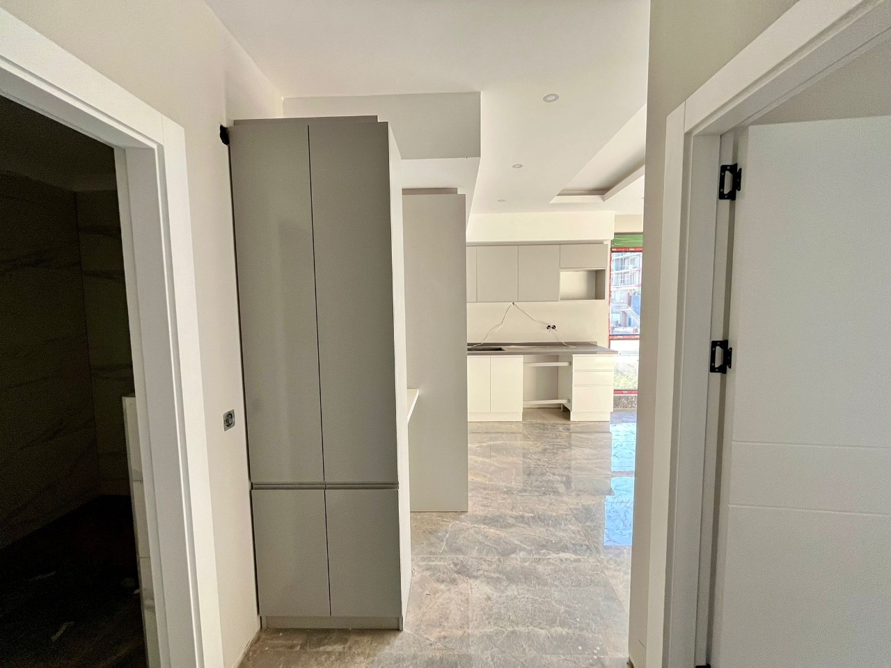 Luxury 2+1 Apartment with Mountain View in Alanya Center