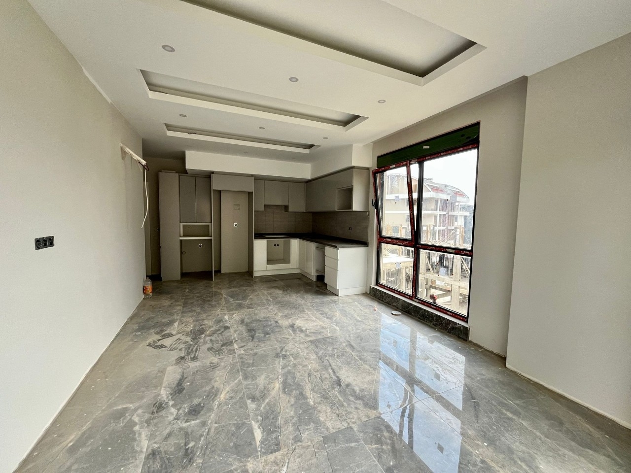 Luxury 2+1 Apartment with Mountain View in Alanya Center
